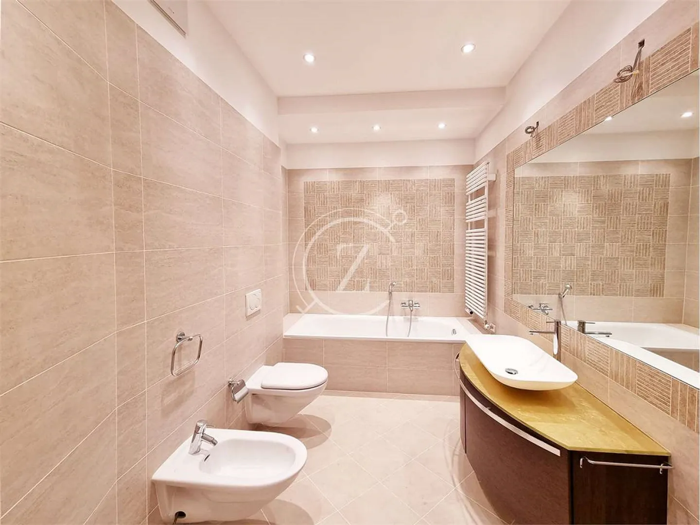 4.5 Room Apartment with Garden in Castagnola - Photo 11 of 13