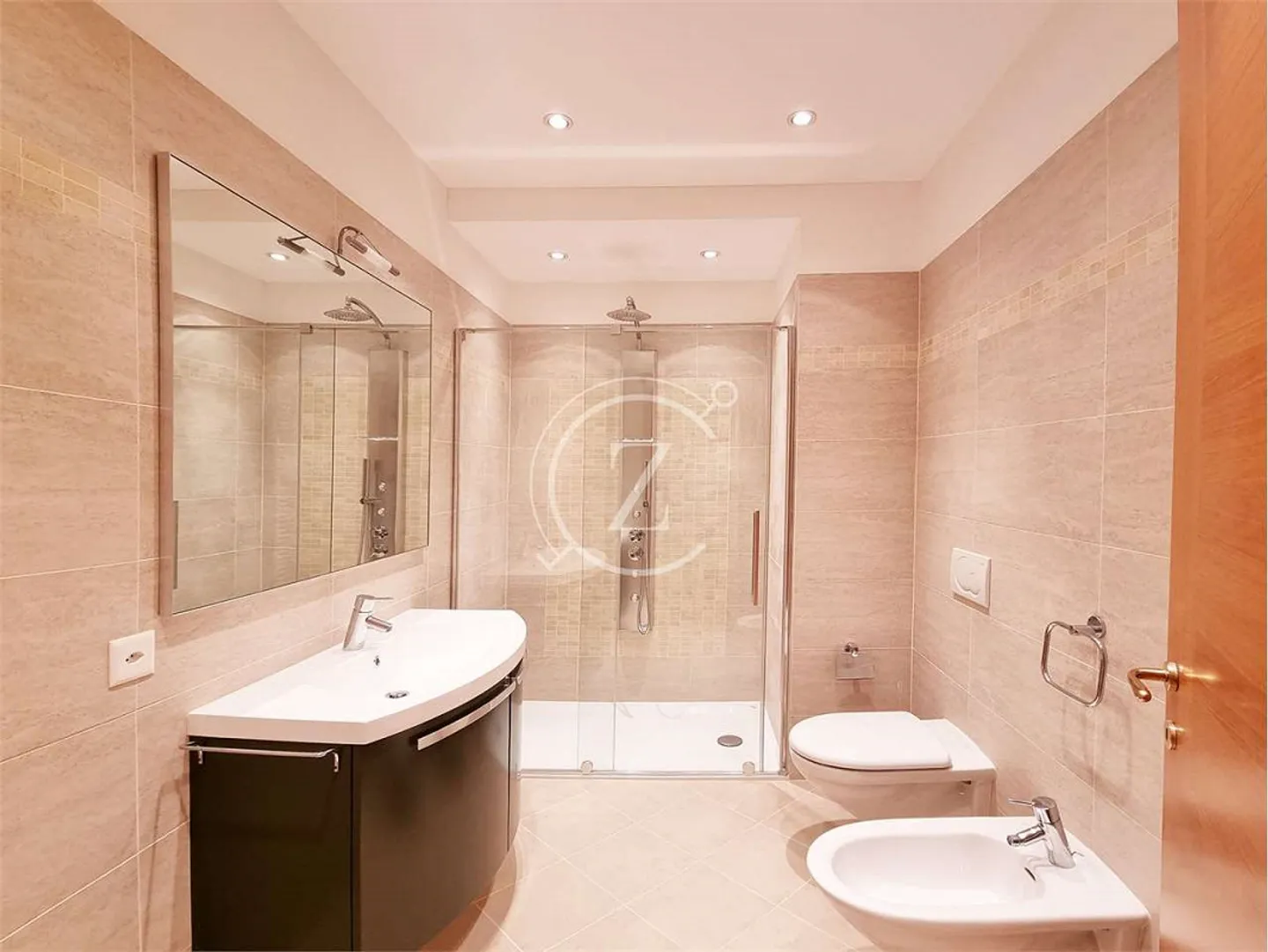 4.5 Room Apartment with Garden in Castagnola - Photo 12 of 13