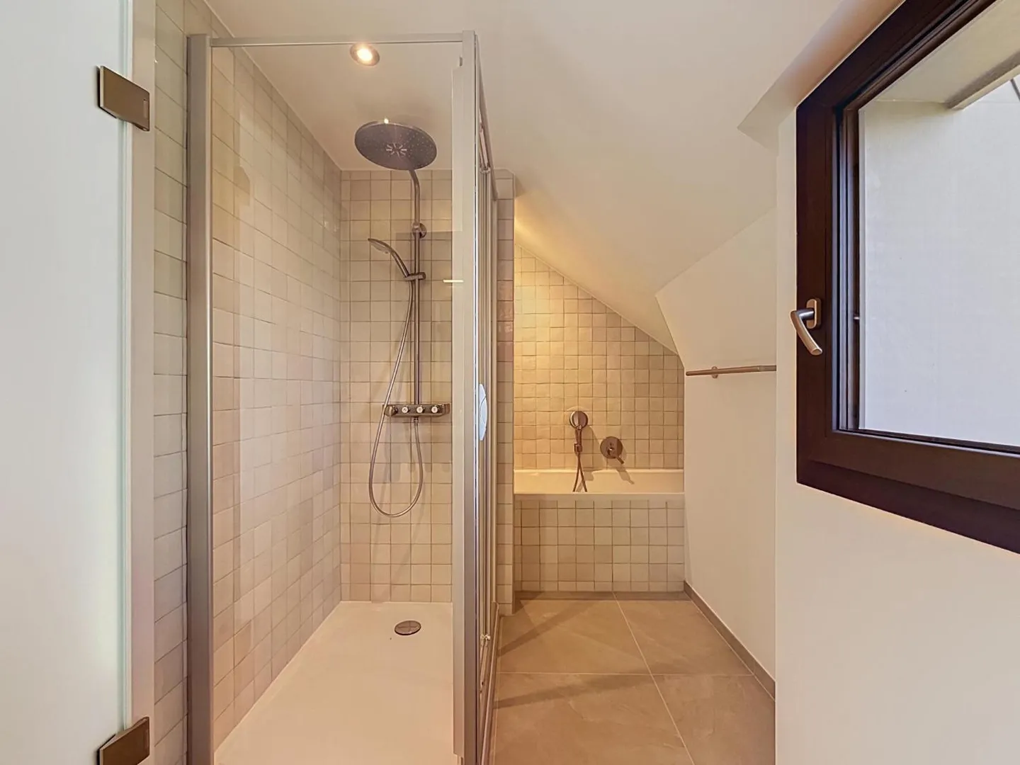 Exceptional Triplex in Vufflens-le-Château - Photo 9 of 13