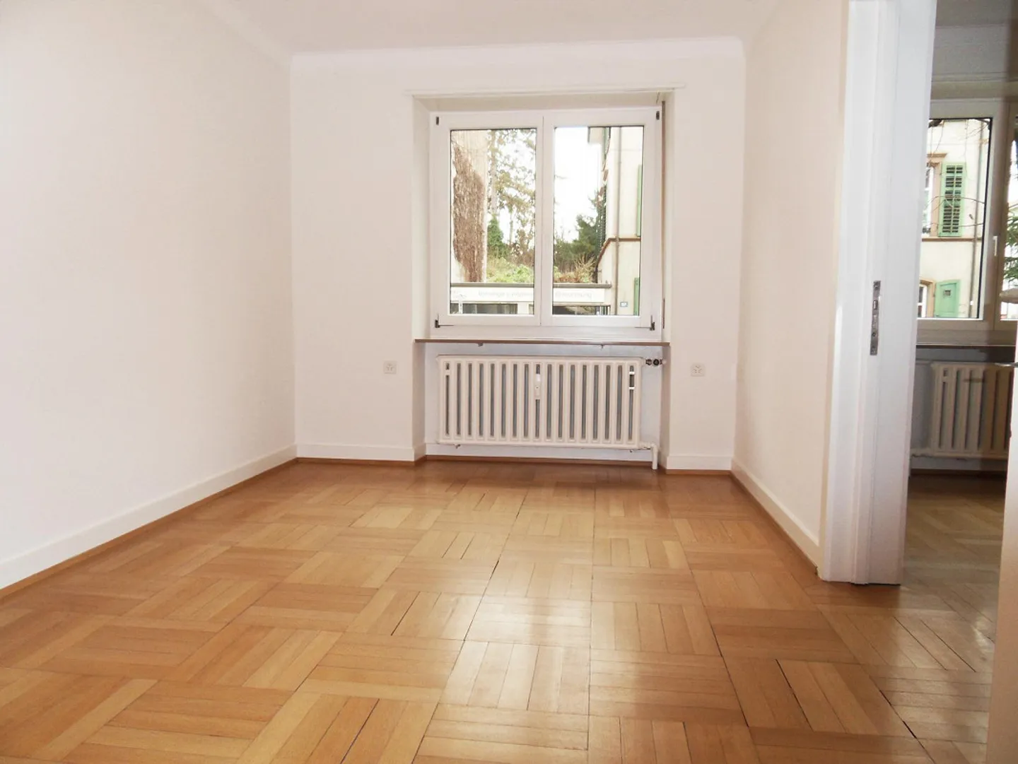 Beautiful 3-room apartment on the raised ground floor - Photo 2 of 7