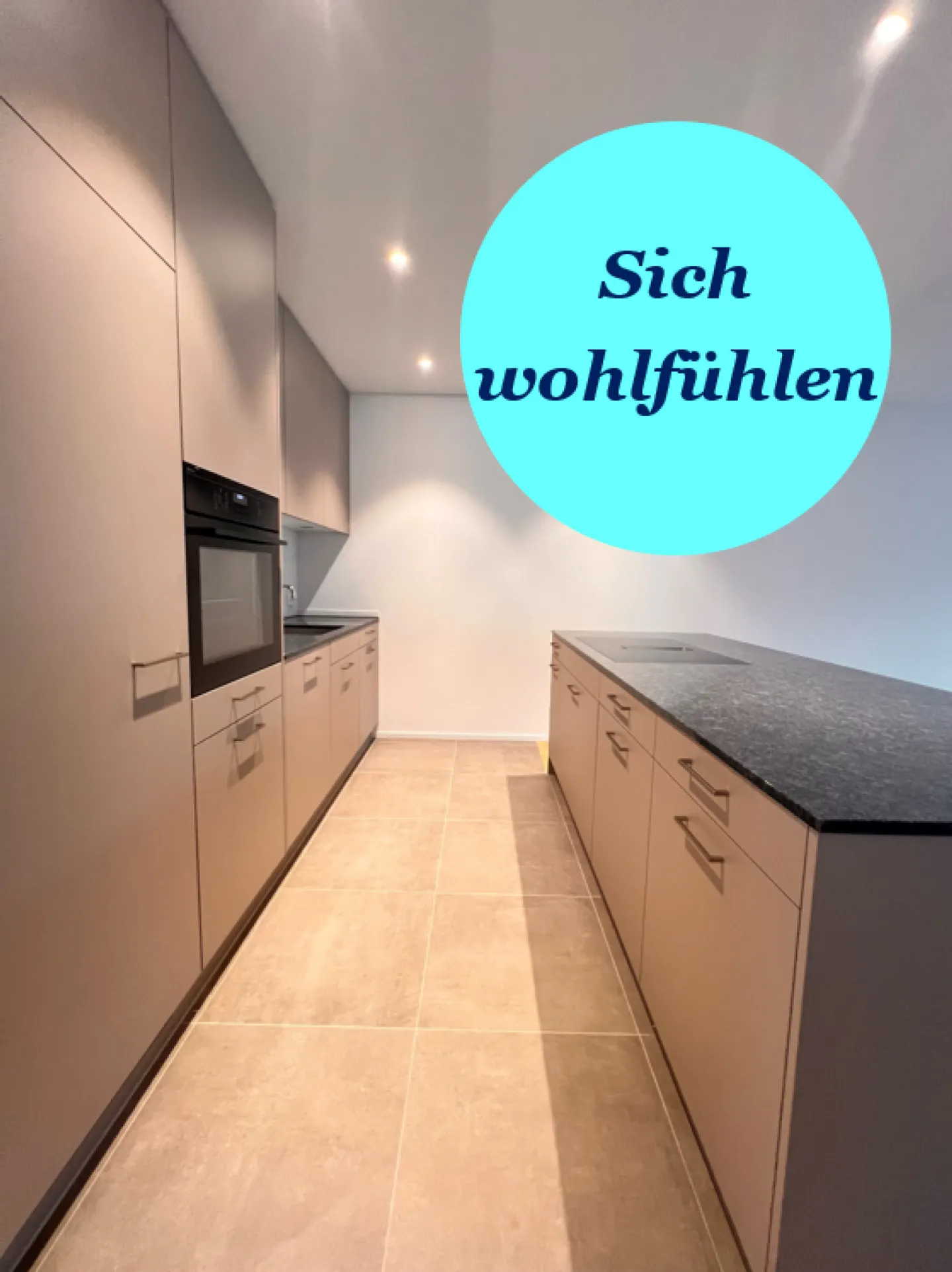 Appartamento moderno di 2,5 stanze in un quartiere tranquillo - Foto 1 di 10