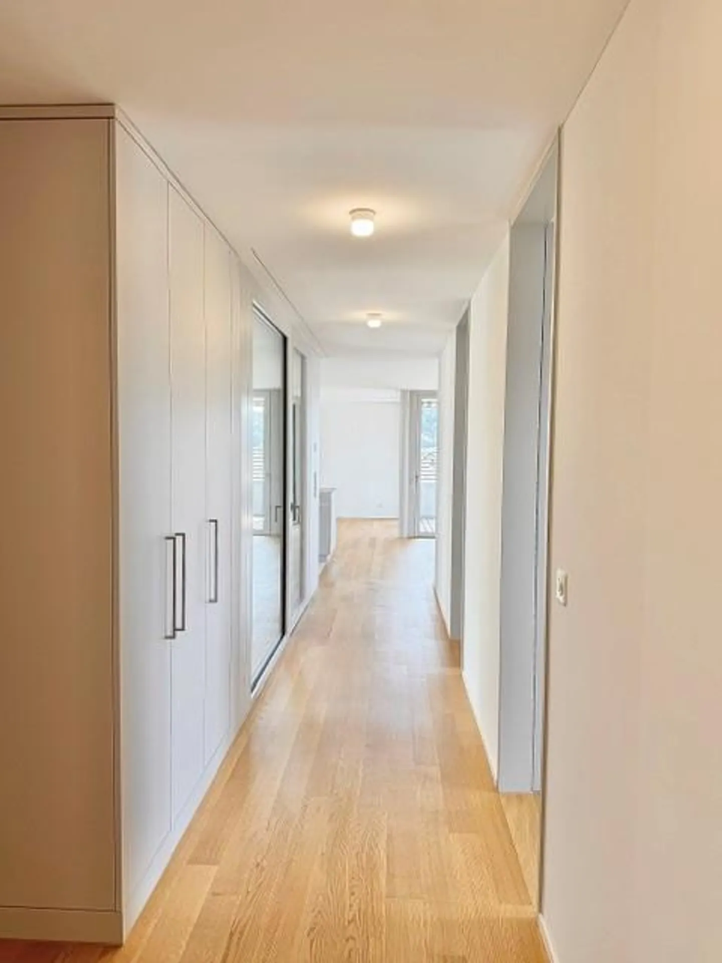 Modernes Apartment mit Aussicht - Foto 9 von 11