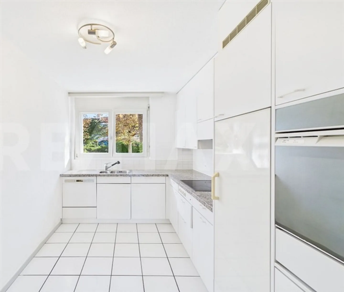 «6 Room single house» - Photo 7 of 13