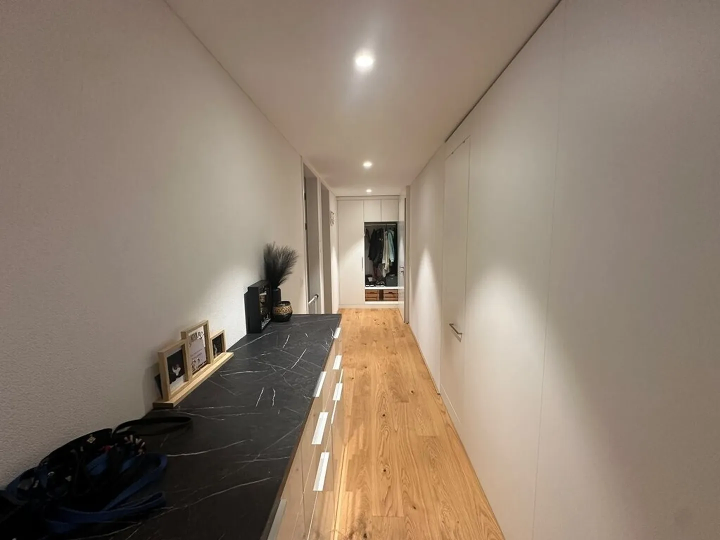 Appartement moderne de 4,5 pièces près de la gare de Cazis - Photo 8 sur 11