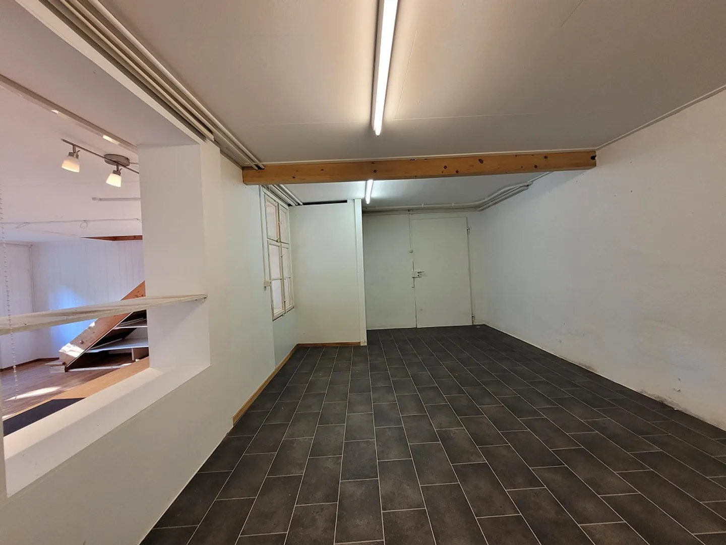 Spacious 6-room office or production spaces in a central location - Photo 19 of 24