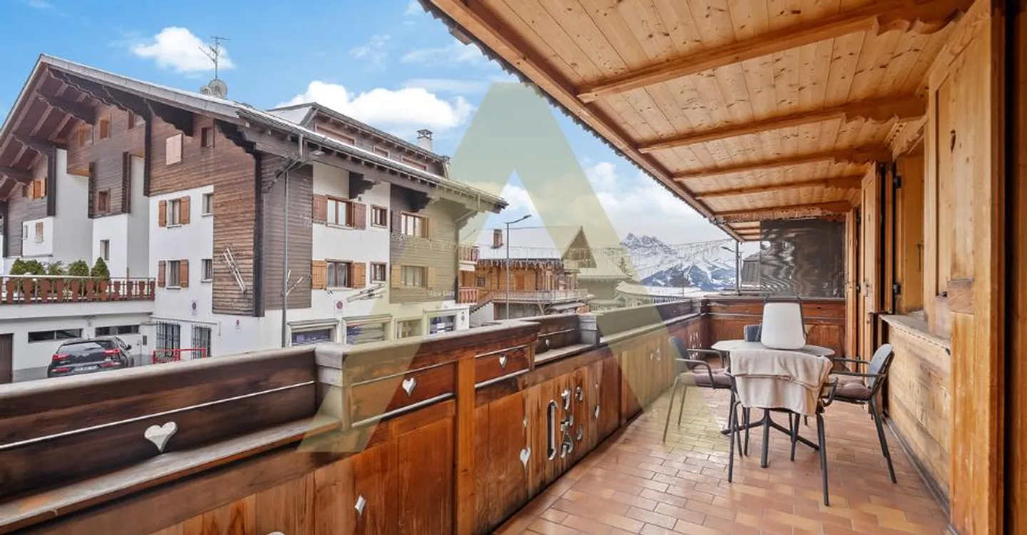 Charming renovated apartment with elegance - Photo 8 of 12