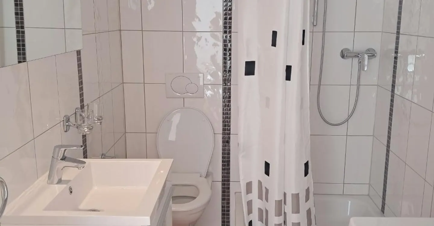 Appartement de 2.5 p, à deux pas du centre Villeneuve - Foto 3 di 4