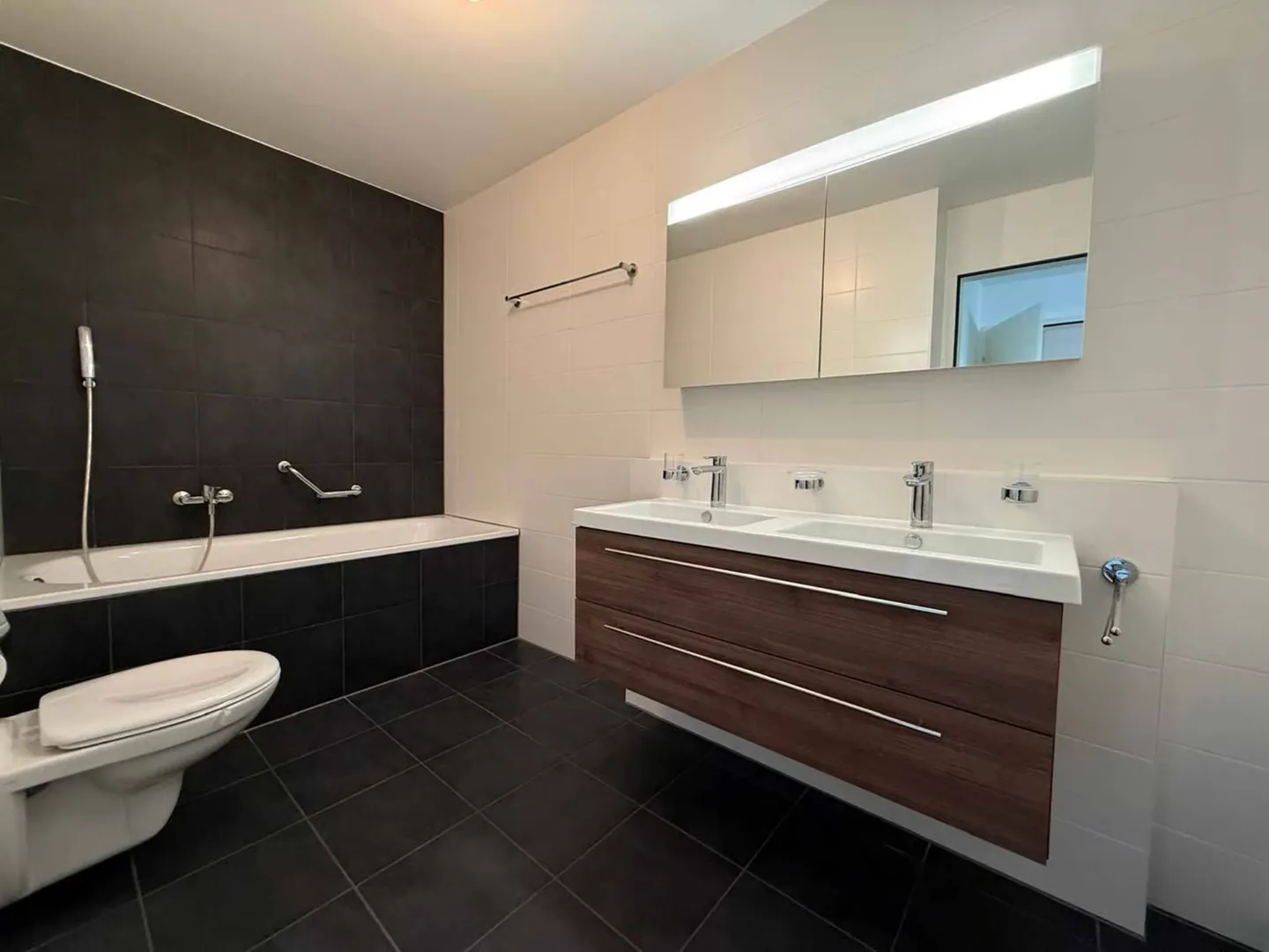 Bel appartement à Collonge-Bellerive - Photo 8 sur 11