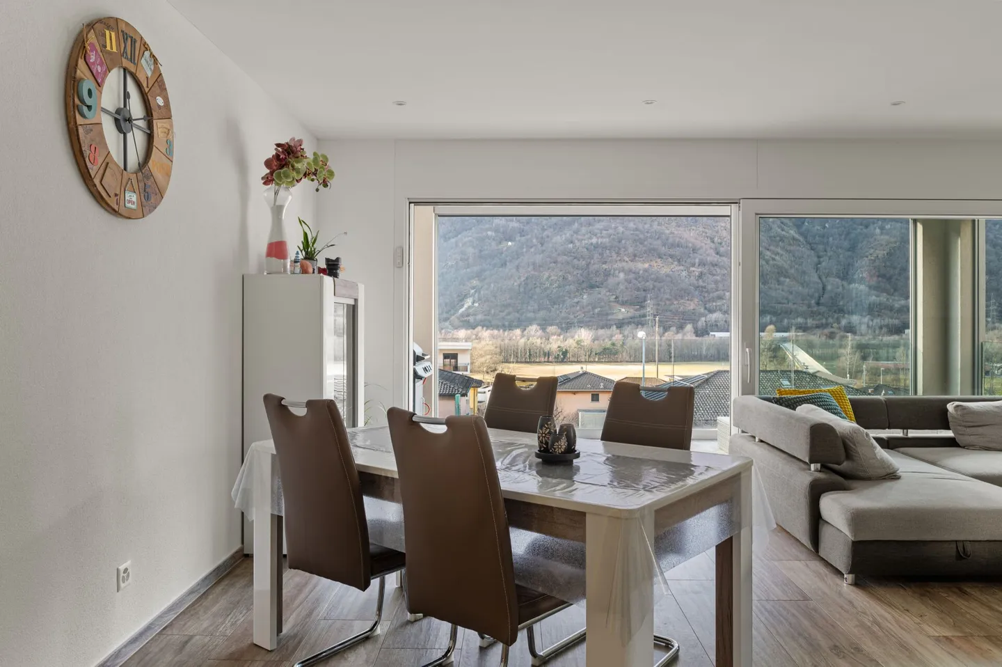 Appartamento moderno di 3,5 locali a Claro - Foto 6 di 16