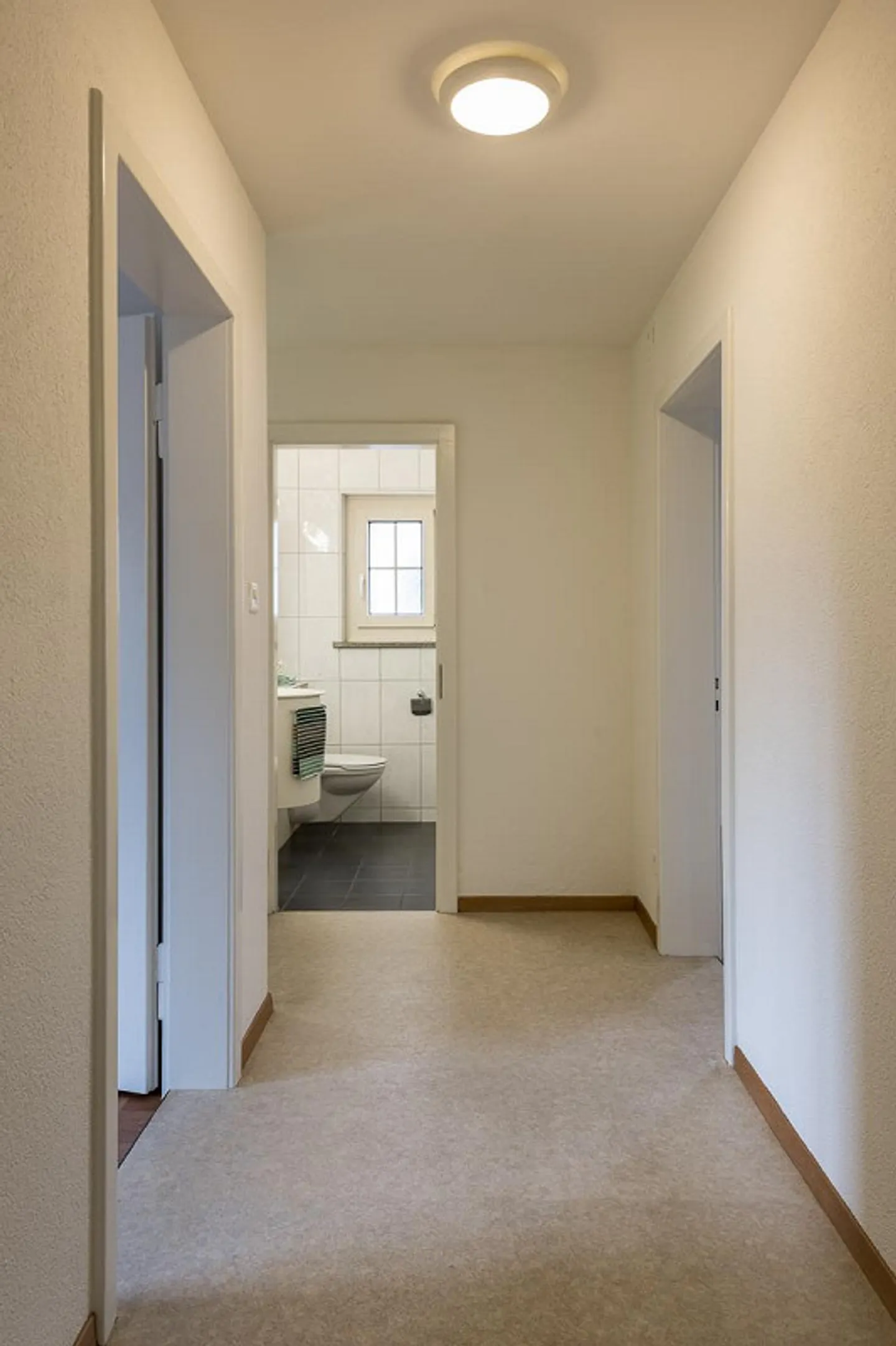 Appartement 3.0 pièces dans un emplacement calme - Photo 3 sur 7