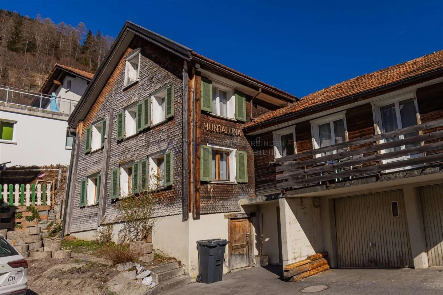 Flexible living solution for up to 12 people - spacious, charming, ready for immediate occupancy - Photo 1 of 13