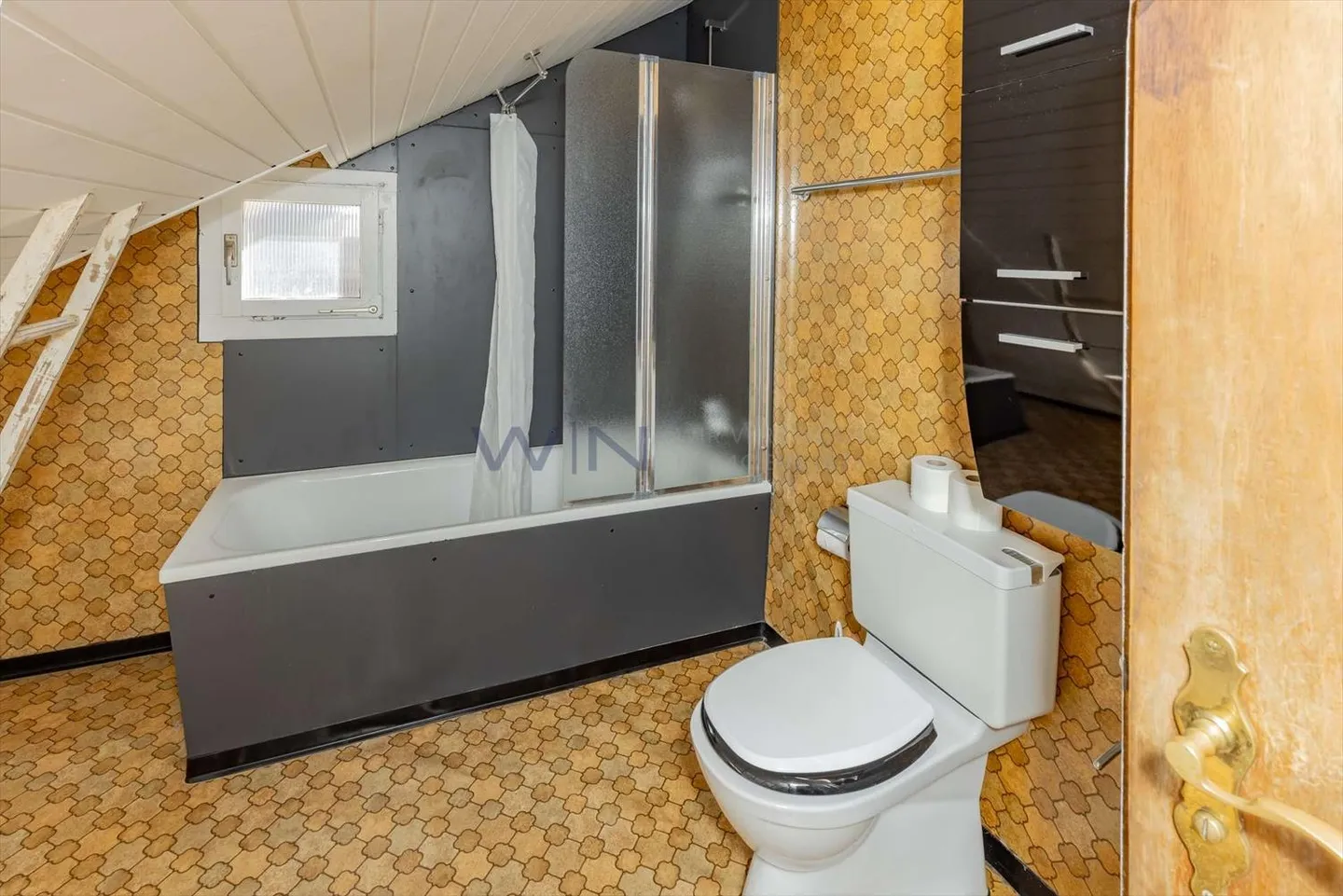 Flexible living solution for up to 12 people - spacious, charming, ready for immediate occupancy - Photo 12 of 13