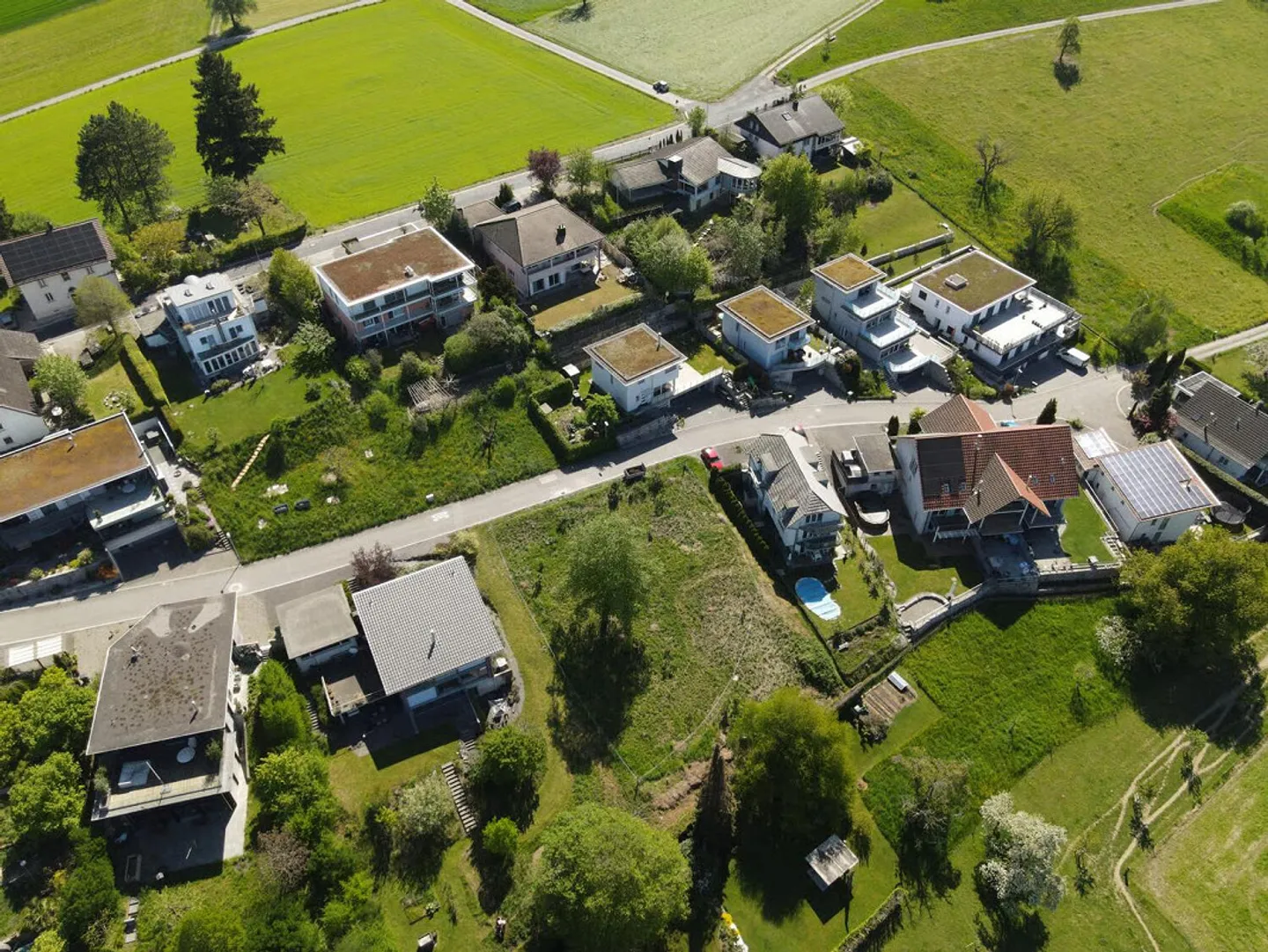 Parcelles de construction attrayantes dans un quartier résidentiel calme de Fahrwangen - Photo 4 sur 5