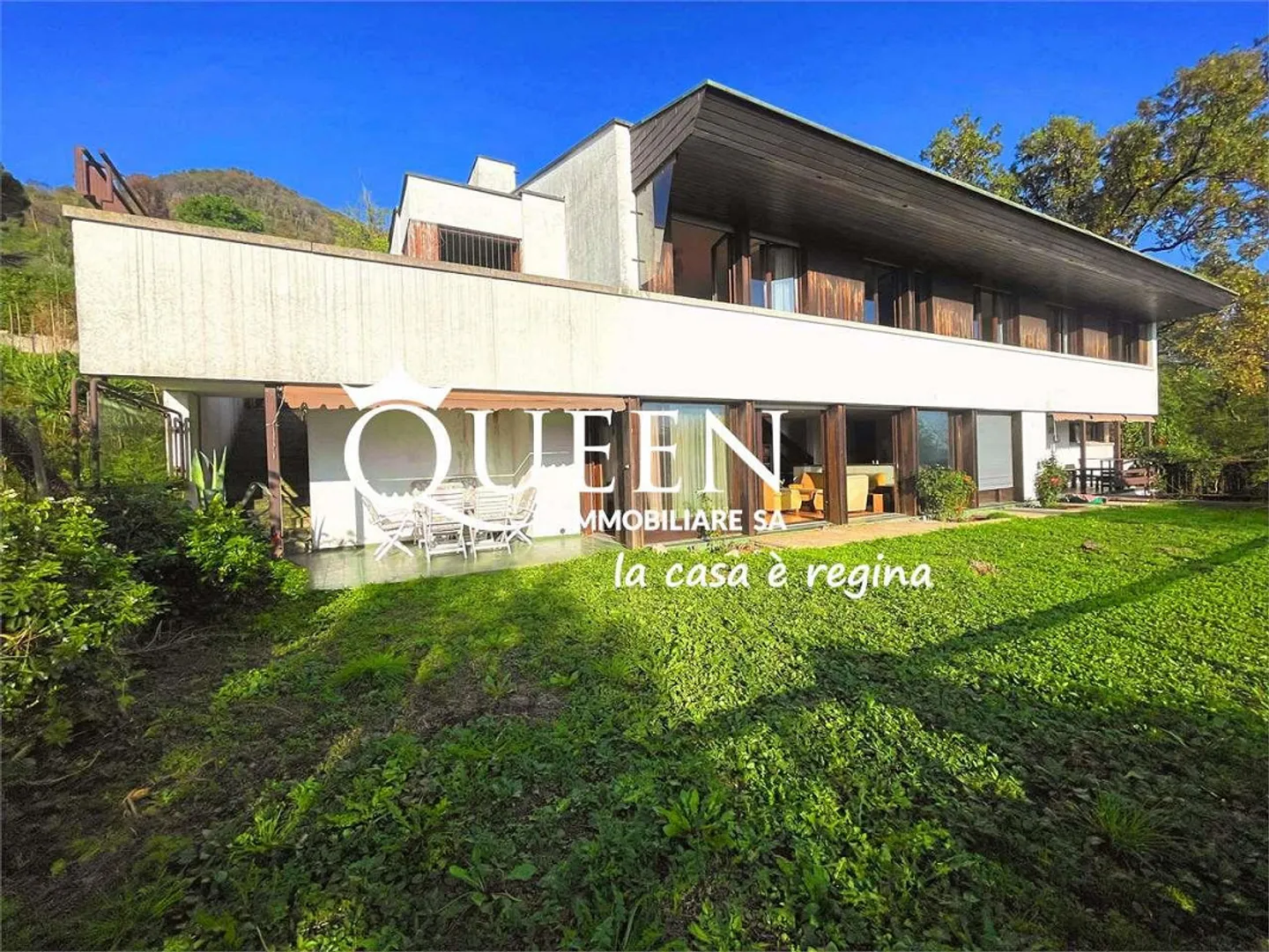 Morbio Inferiore : villa 10.5 loc., 513 m², à rénover, terrain - Photo 1 sur 13