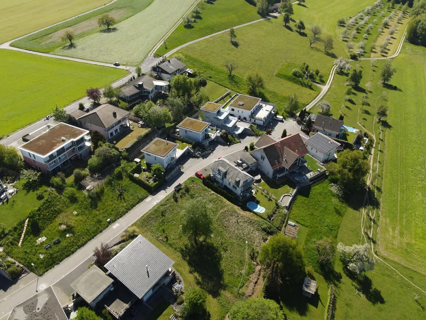 Parcelles de construction attrayantes dans un quartier résidentiel calme de Fahrwangen - Photo 2 sur 5