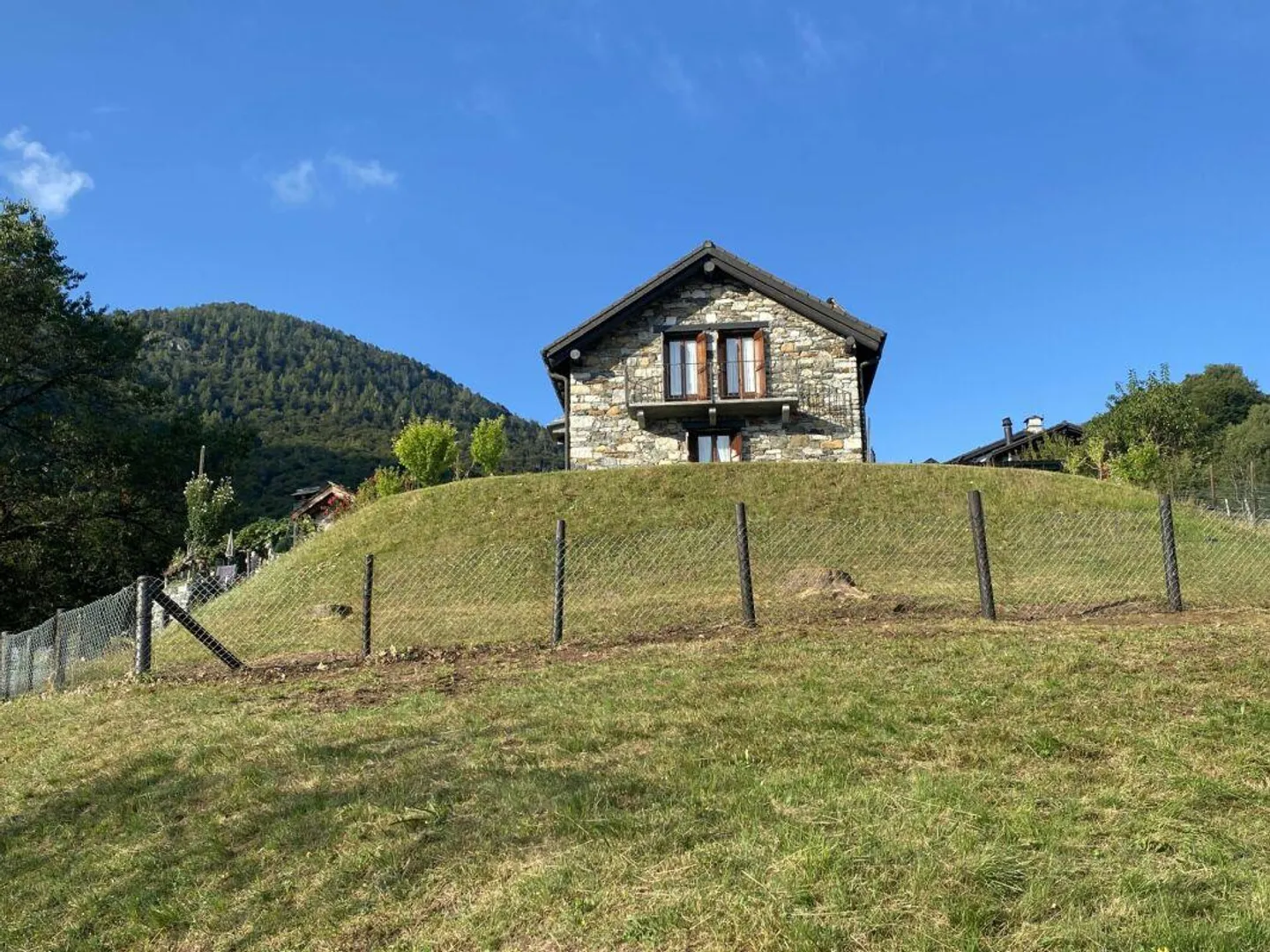 For sale rustic house with magnificent view - Photo 5 of 15