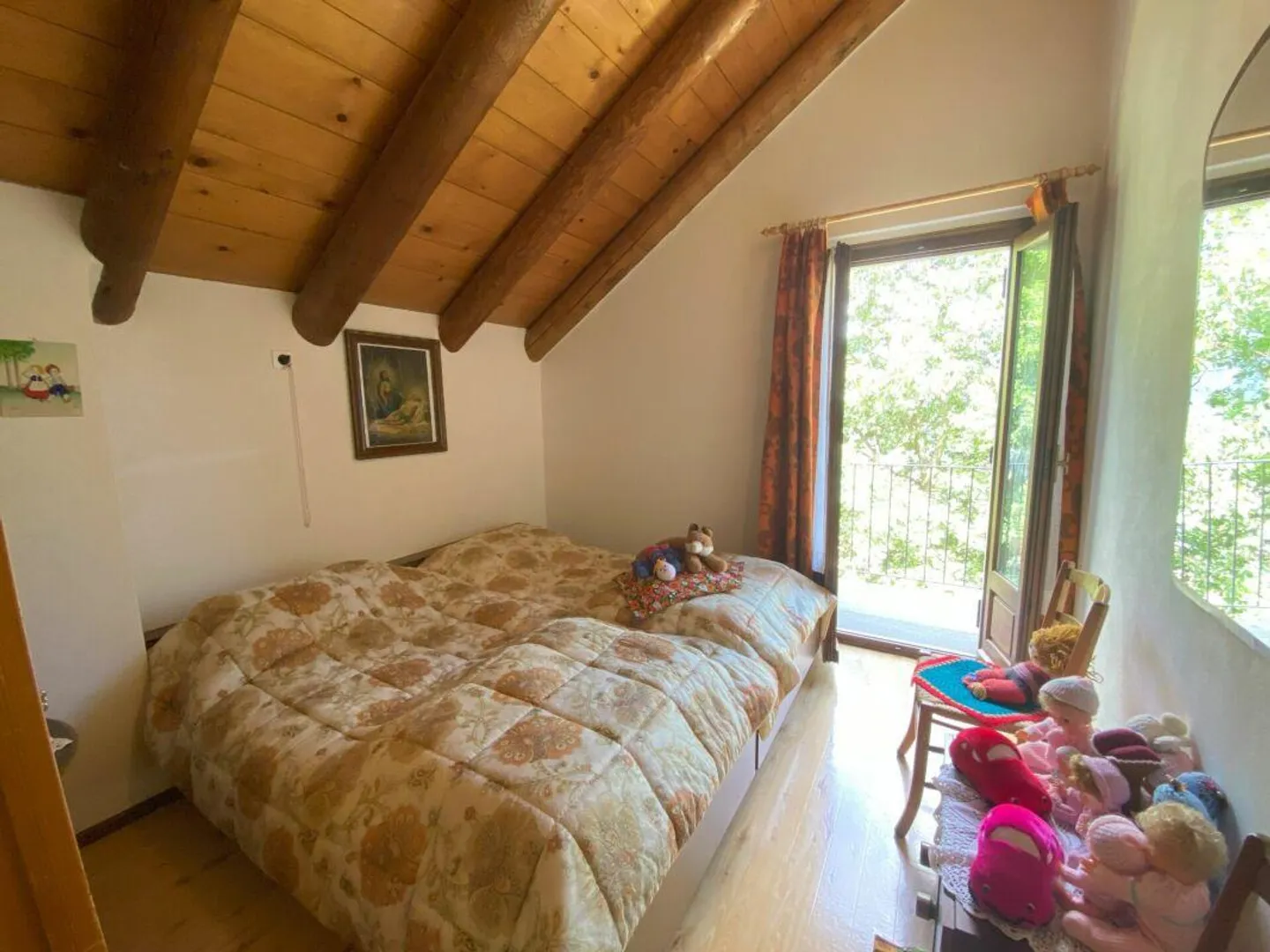 For sale rustic house with magnificent view - Photo 10 of 15