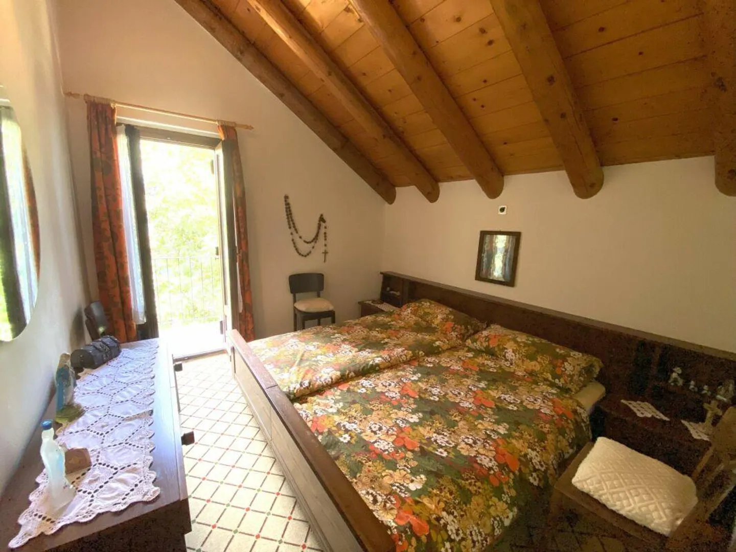 For sale rustic house with magnificent view - Photo 11 of 15