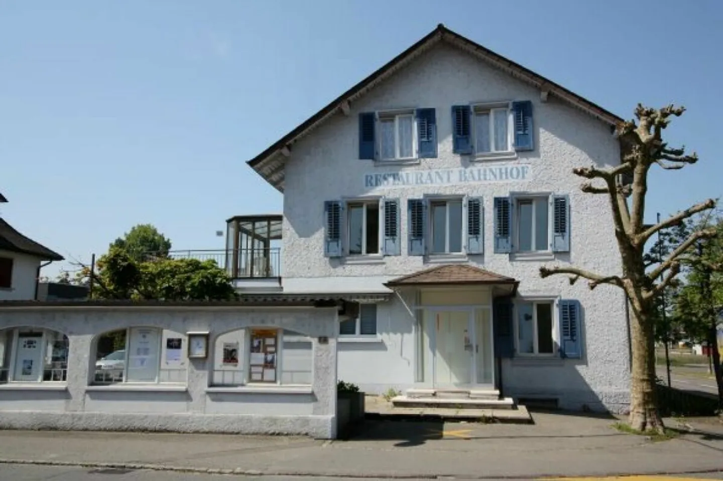 Furnished single or double room directly at Rupperswil train station - Photo 1 of 6