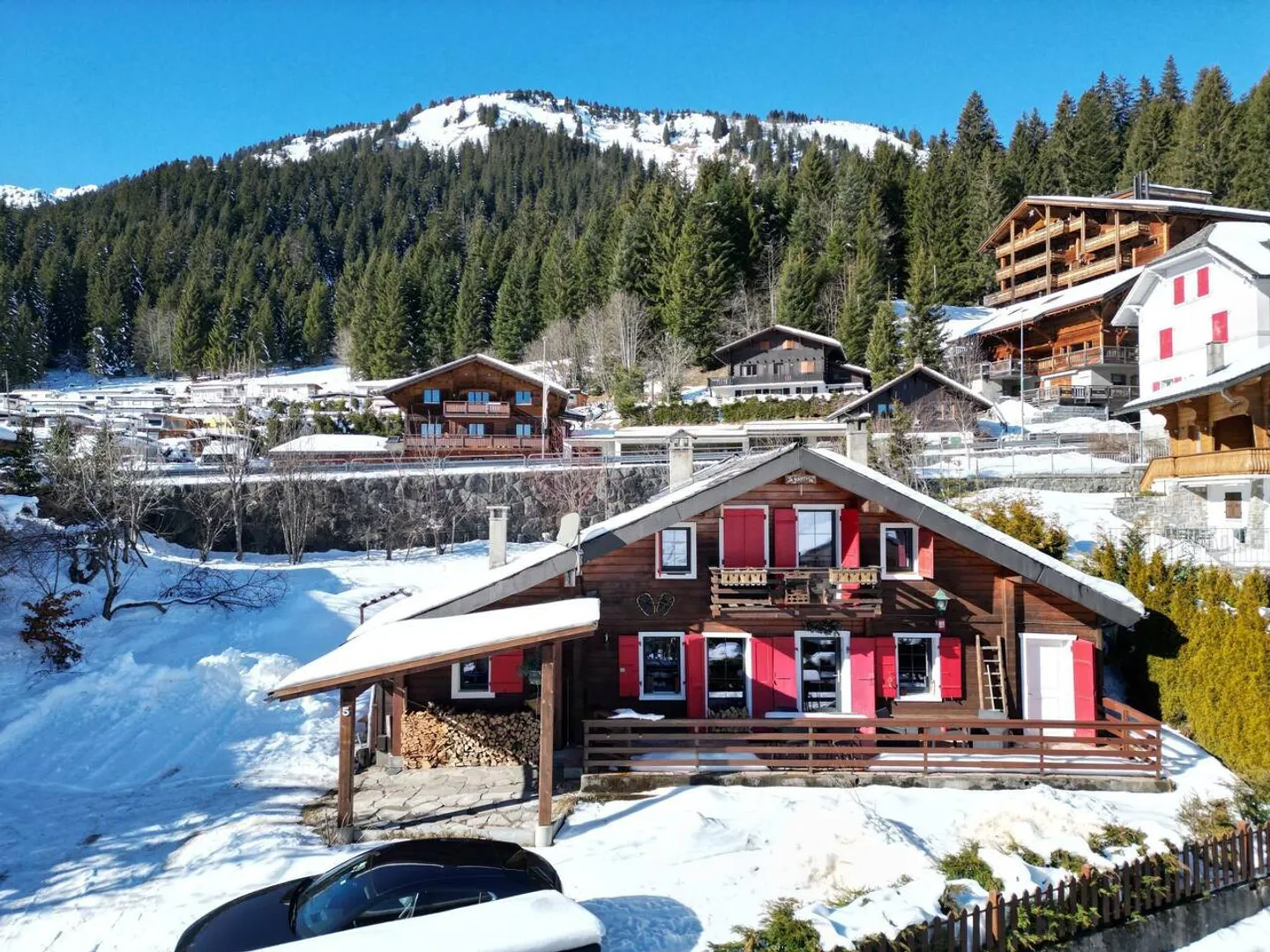 Authentic Renovated 8-Room Chalet - Photo 2 of 13