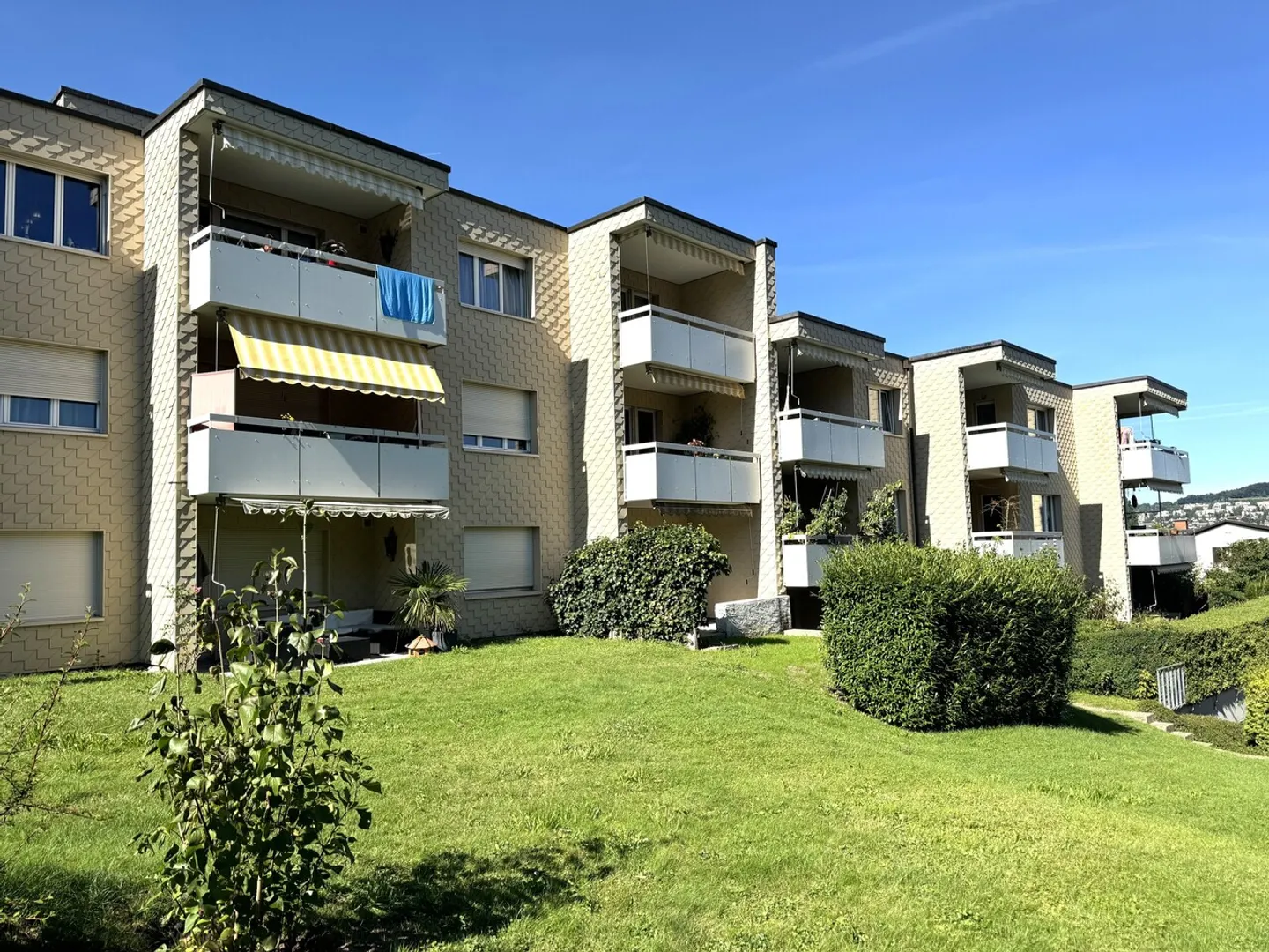 Appartamento giardino accogliente con due aree salotto - Foto 1 di 6