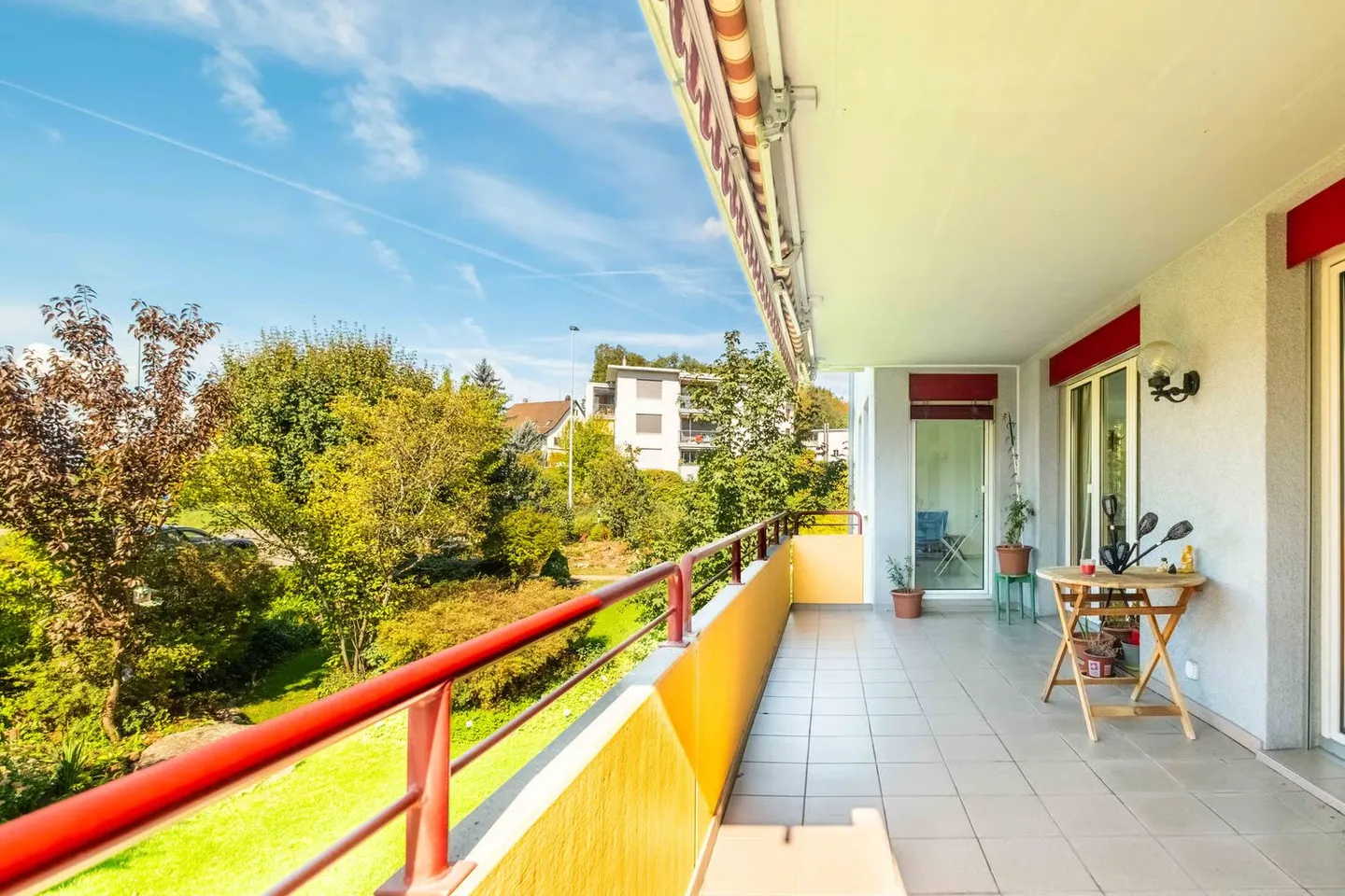 Geräumige Wohnung mit Grünblick - Foto 1 von 10