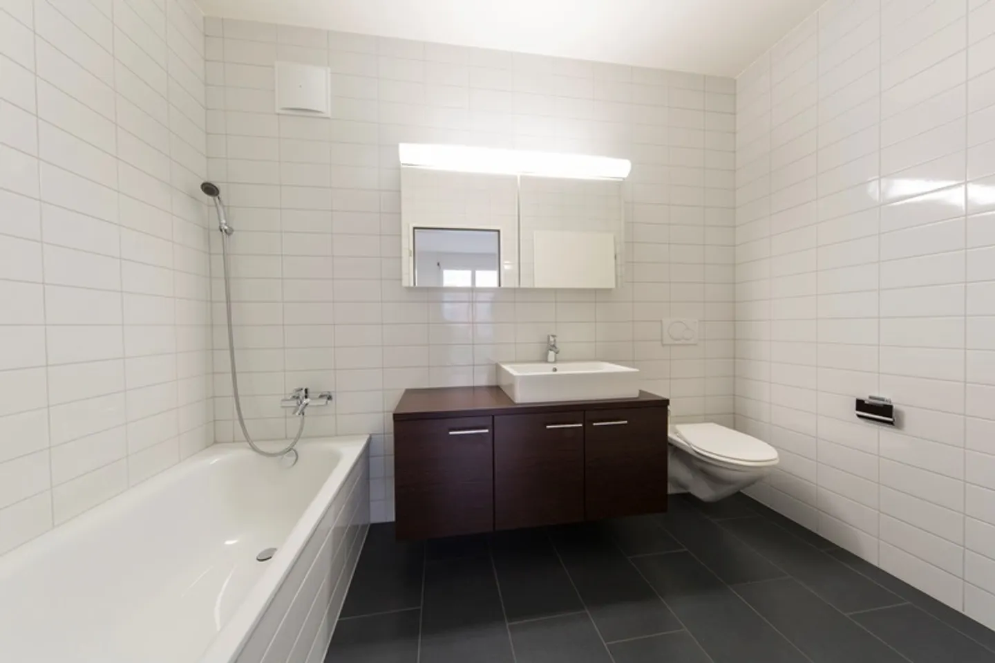 Appartement moderne 3.5 pièces - Photo 3 sur 6