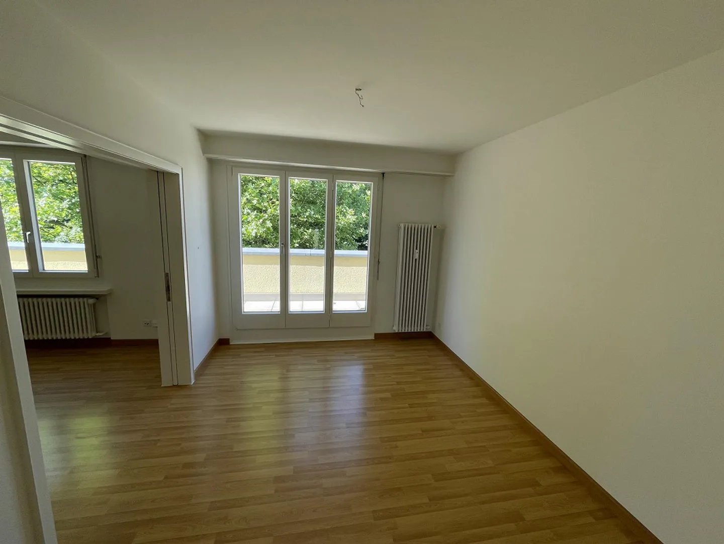 Appartement en Attique 3 1/2 Z' au Dernier Étage avec Grande Terrasse - Photo 4 sur 10