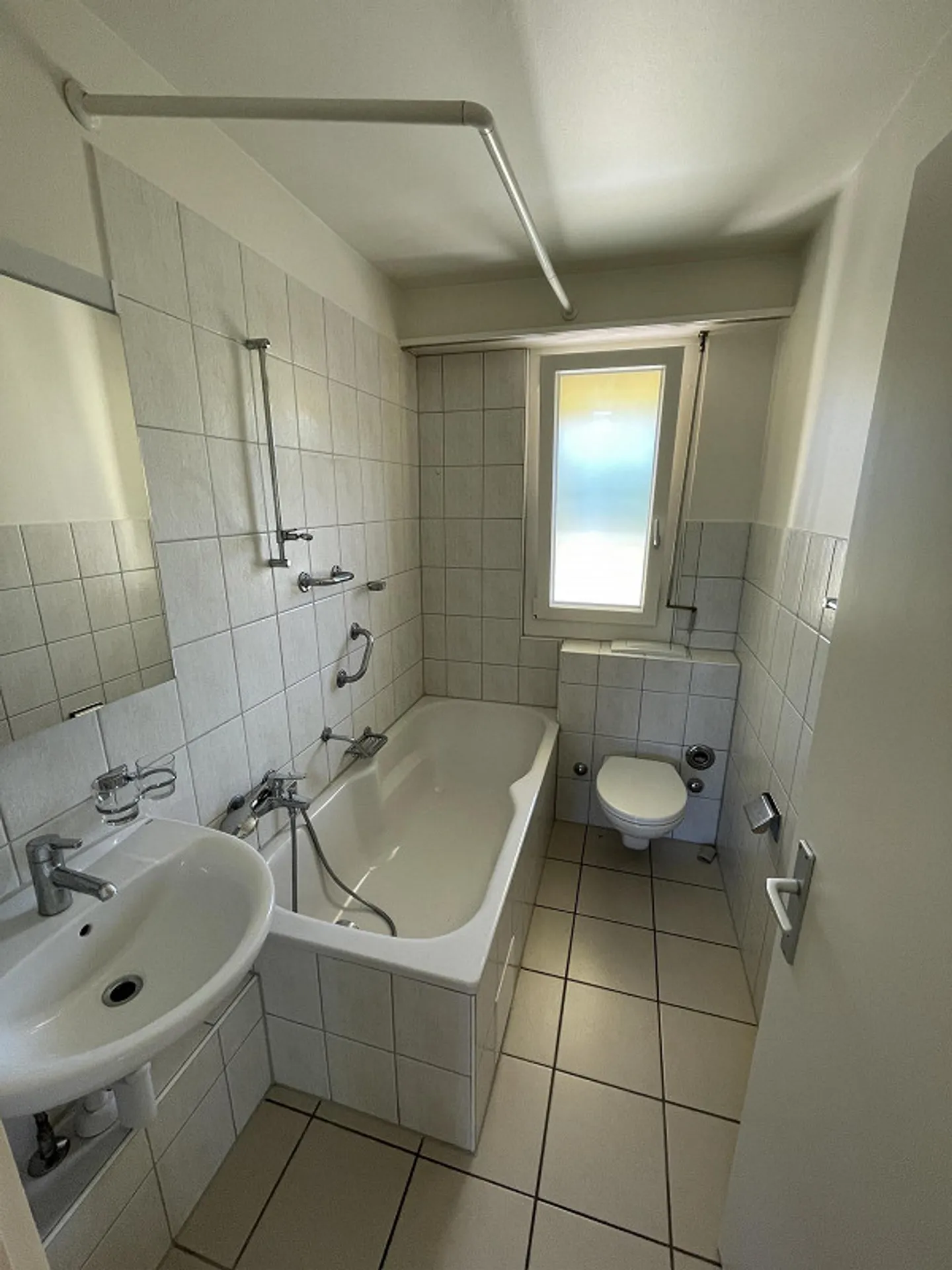 Appartement en Attique 3 1/2 Z' au Dernier Étage avec Grande Terrasse - Photo 10 sur 10