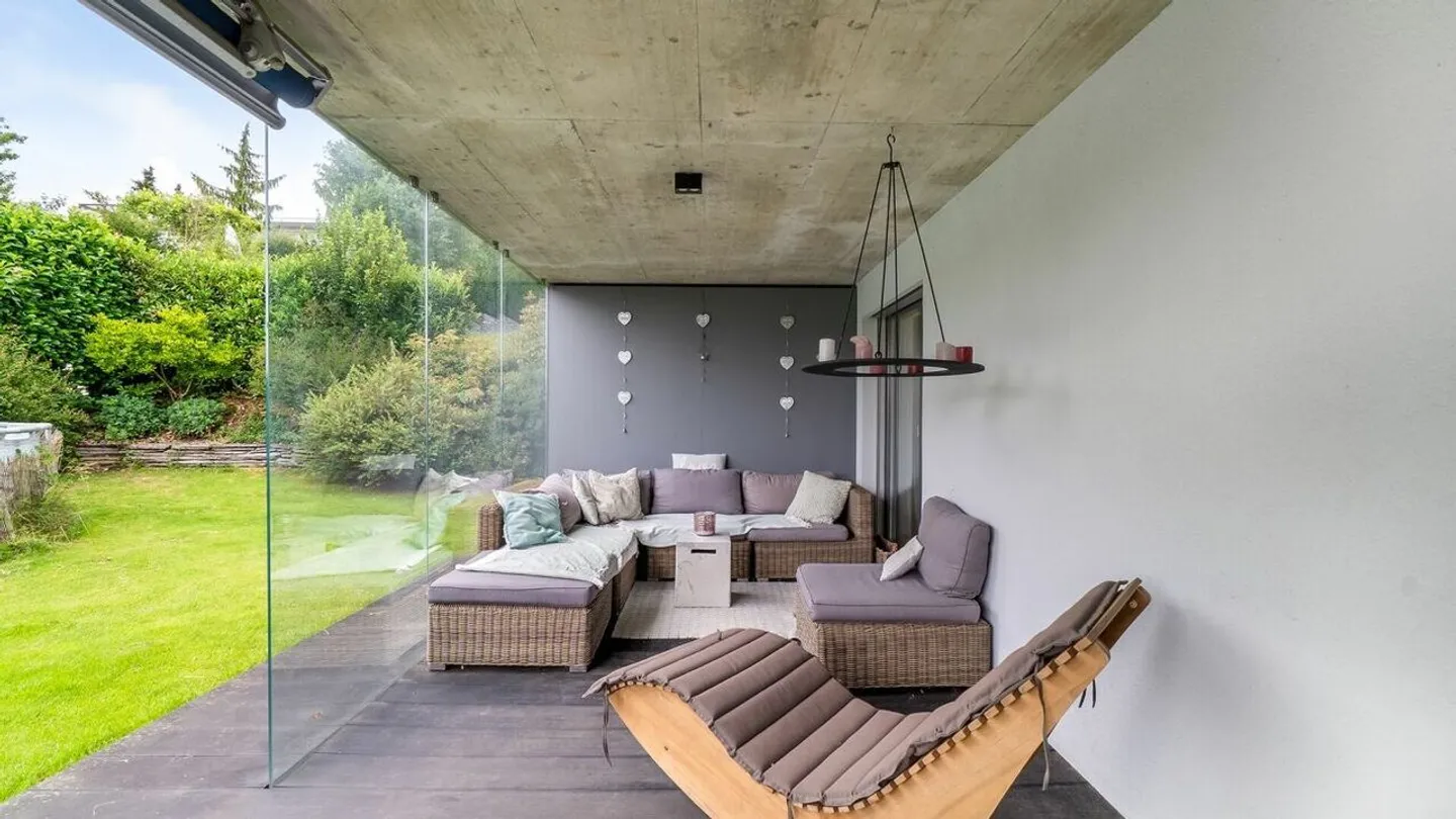 Modern House with Plenty of Space - Photo 8 of 12