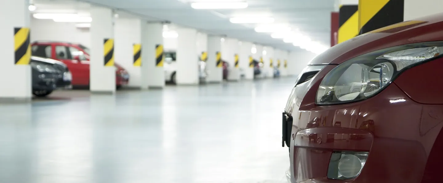 Places de stationnement - Confortables pour la voiture dans le garage souterrain - Photo 1 sur 1