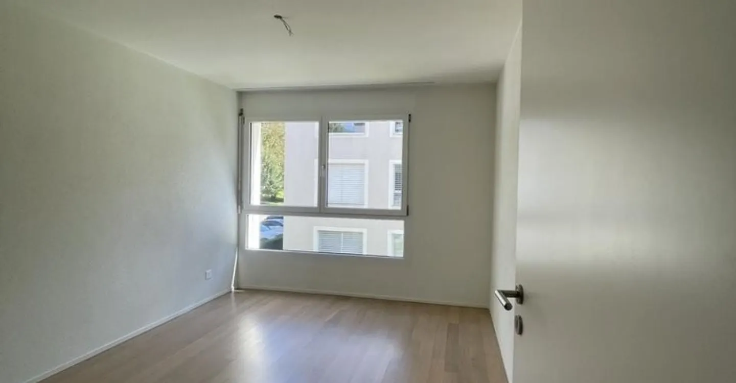 Bright and modern 4.5 attic apartment - Photo 7 of 8