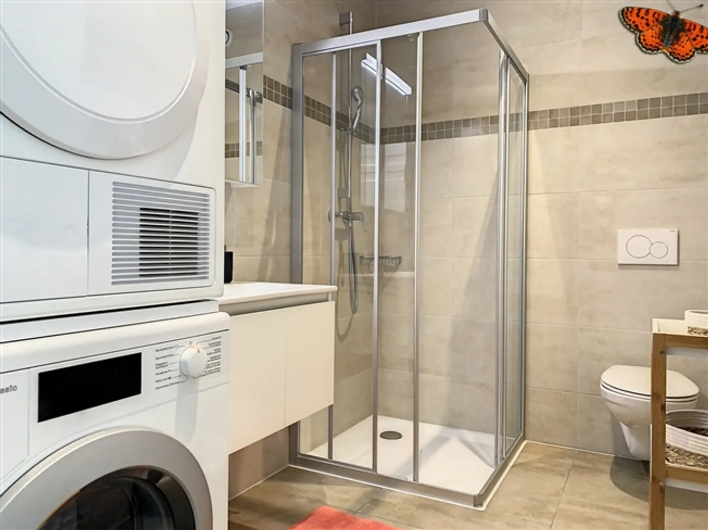 «4 1/2 ZIMMER – In der Nähe aller Annehmlichkeiten!» - Foto 10 von 12