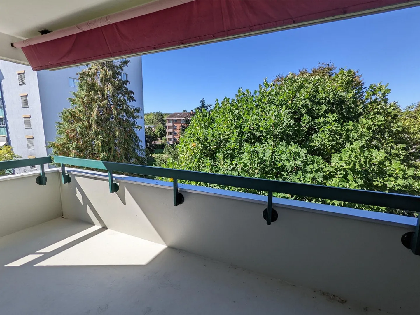 Appartamento 4 locali parzialmente ristrutturato con ascensore ad Arlesheim - Foto 2 di 9