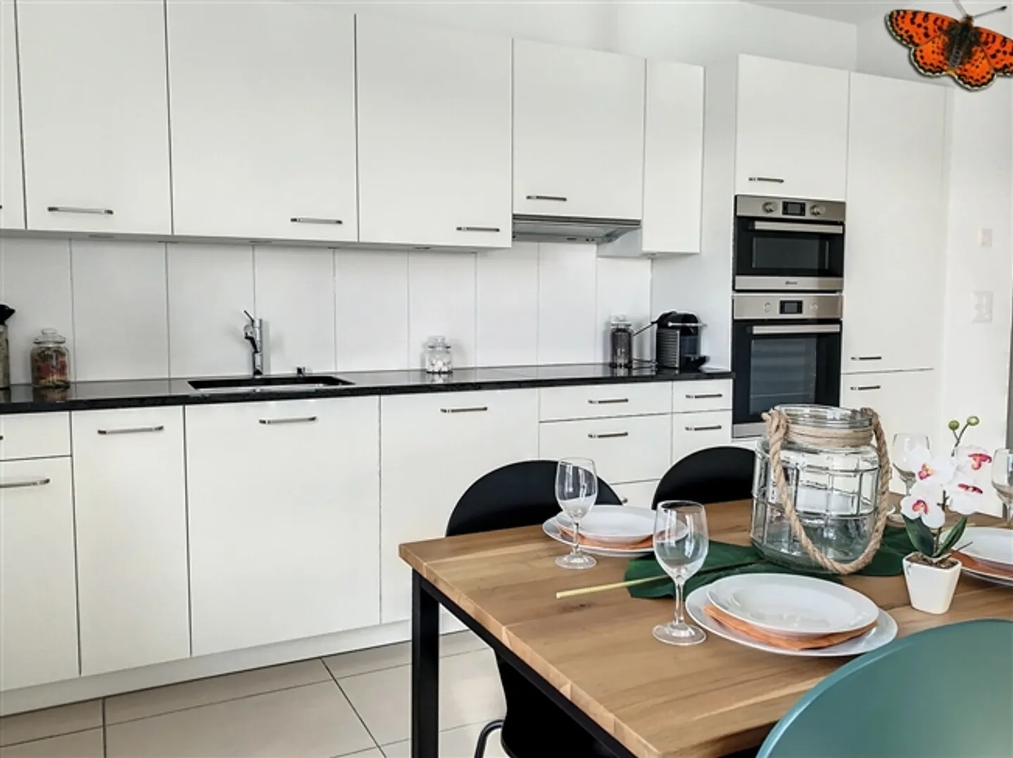 «4 1/2 ZIMMER – In der Nähe aller Annehmlichkeiten!» - Foto 3 von 12