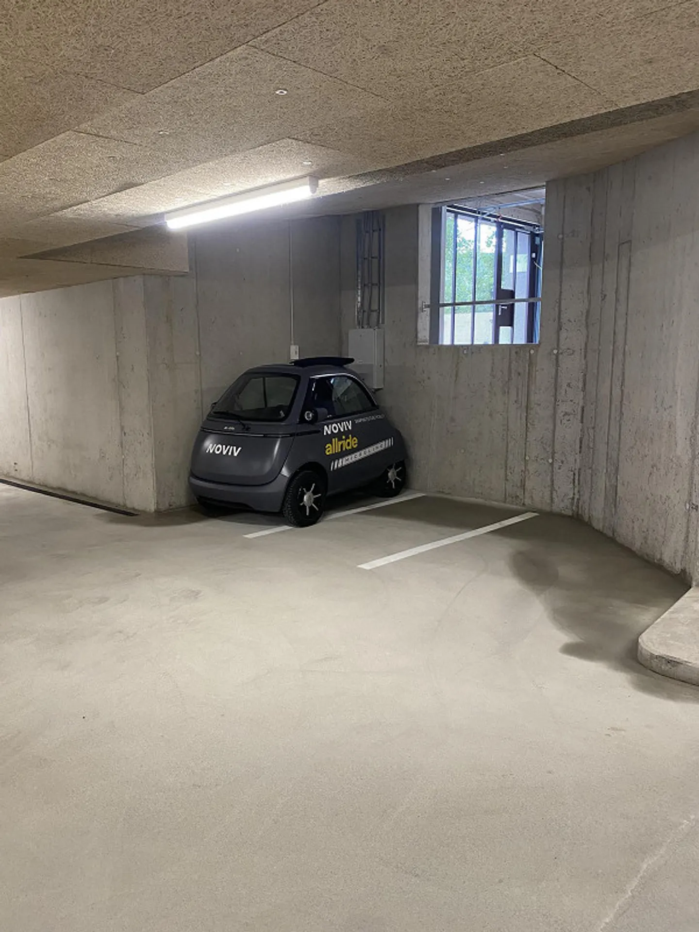 Small car/motorcycle parking spaces with power connection for rent - Photo 2 of 3