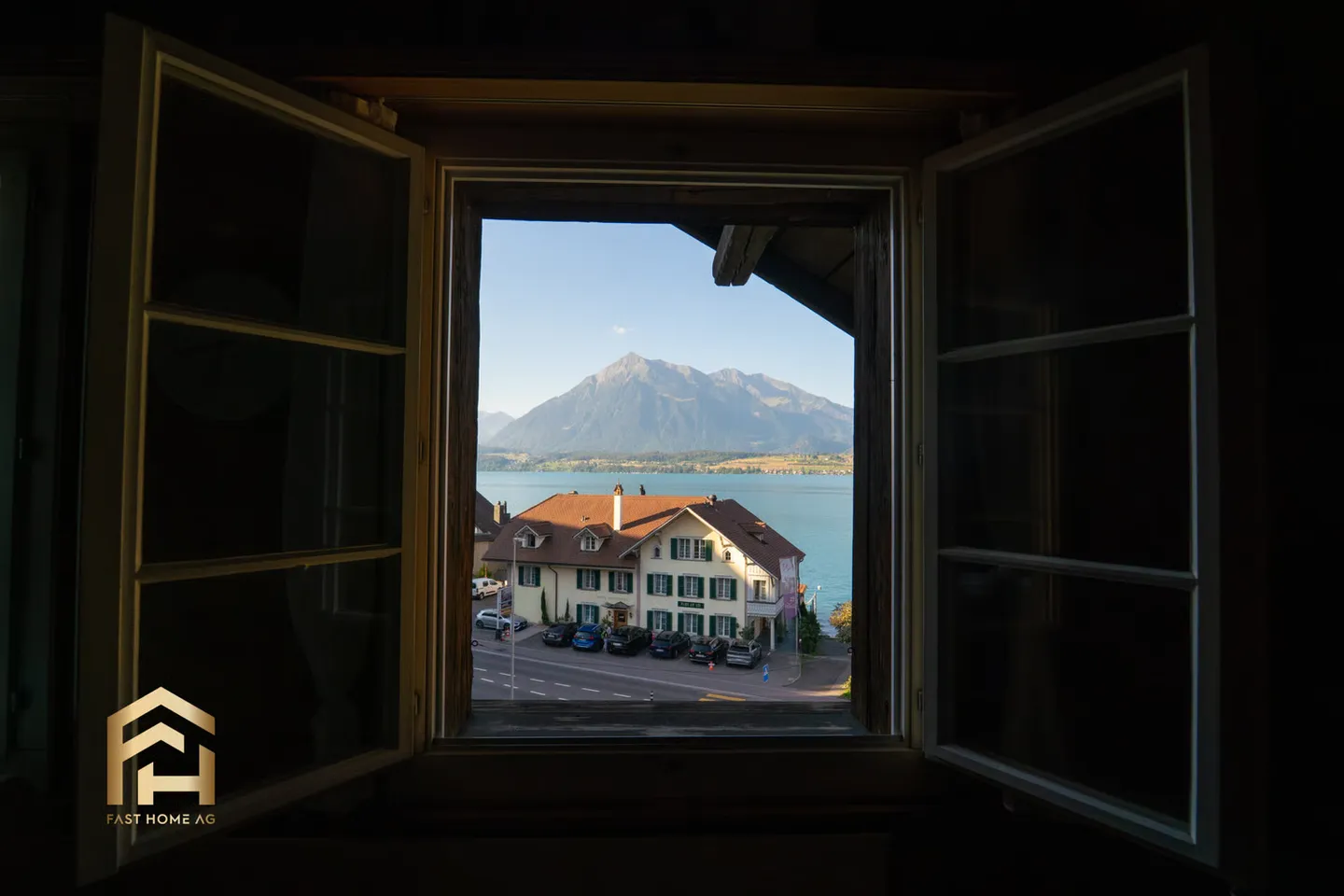 Ampio appartamento duplex di 5,5 locali a pochi passi dal lago di Thun - Foto 11 di 13