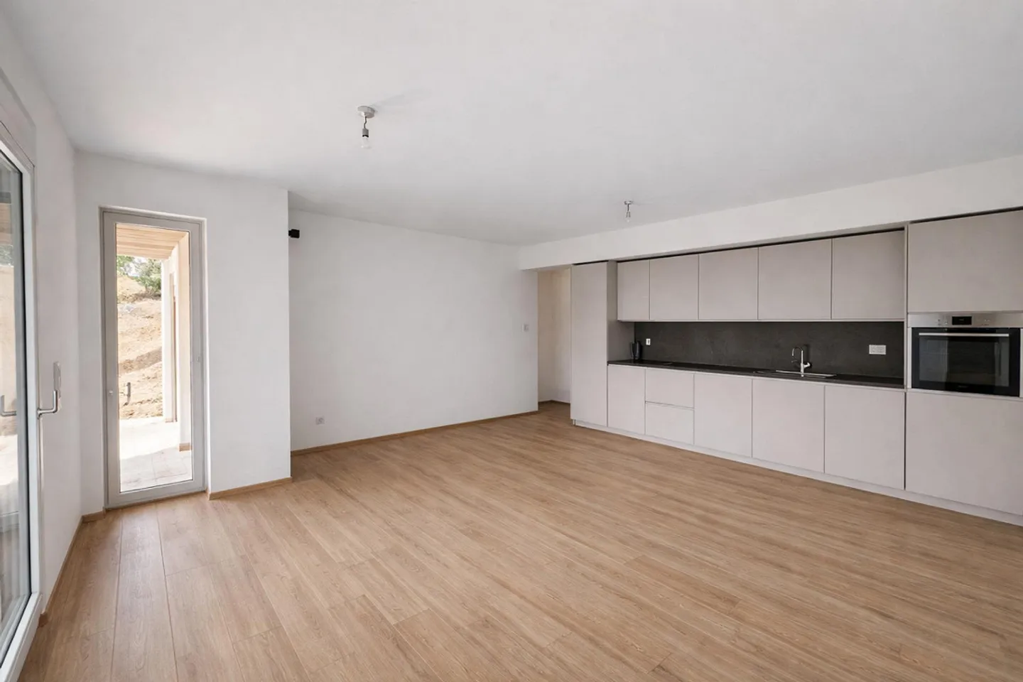 Appartamento con vista lago - Foto 1 di 6