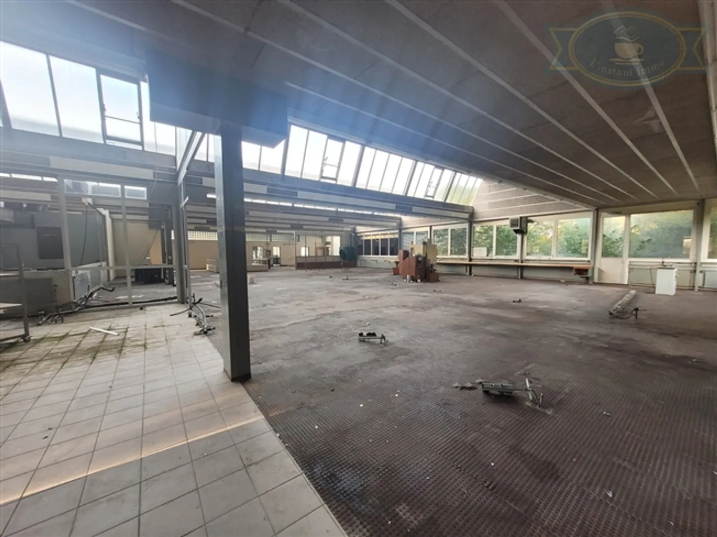 Ancienne usine désaffectée à rénover - Photo 9 sur 15