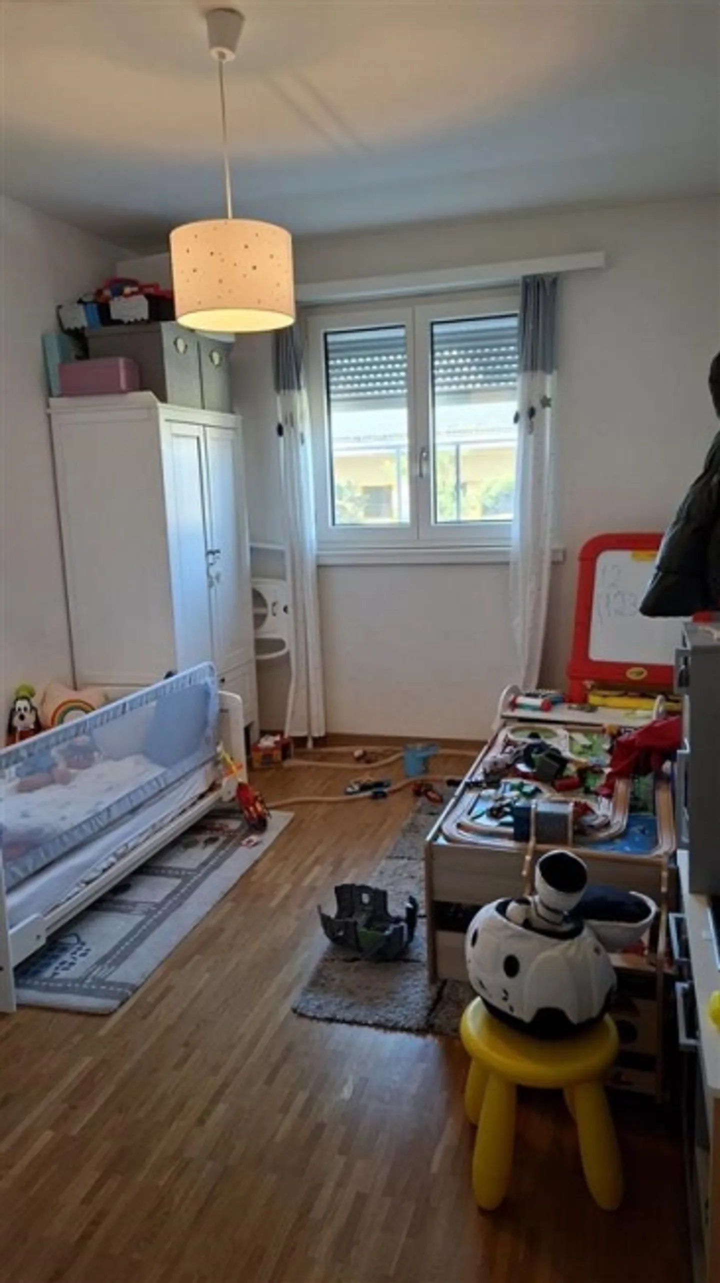 Appartement moderne, calme et pourtant central à louer - Photo 2 sur 5