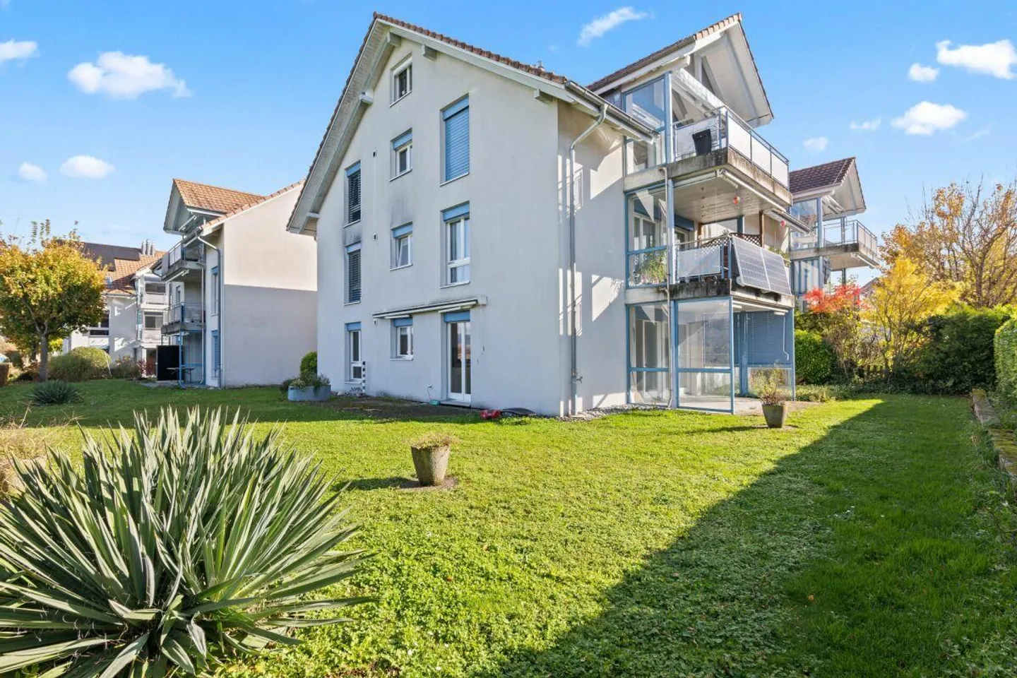 Charming 4.5-room garden apartment with spacious garden in Aarberg - Photo 1 of 21