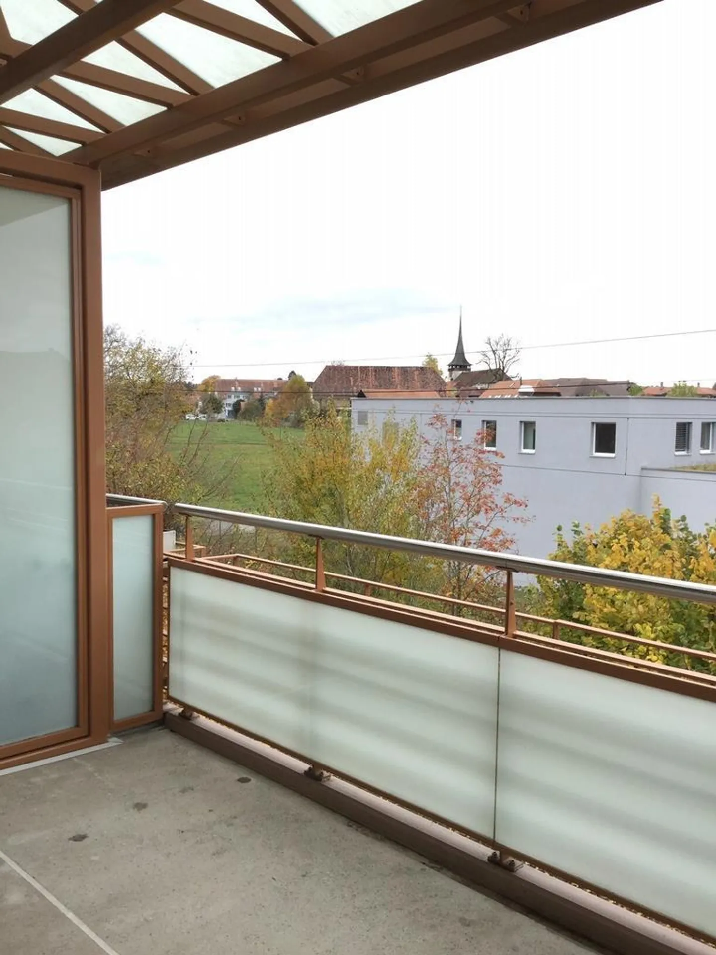 Grosszügige Wohnung mit Balkon - Foto 8 von 8