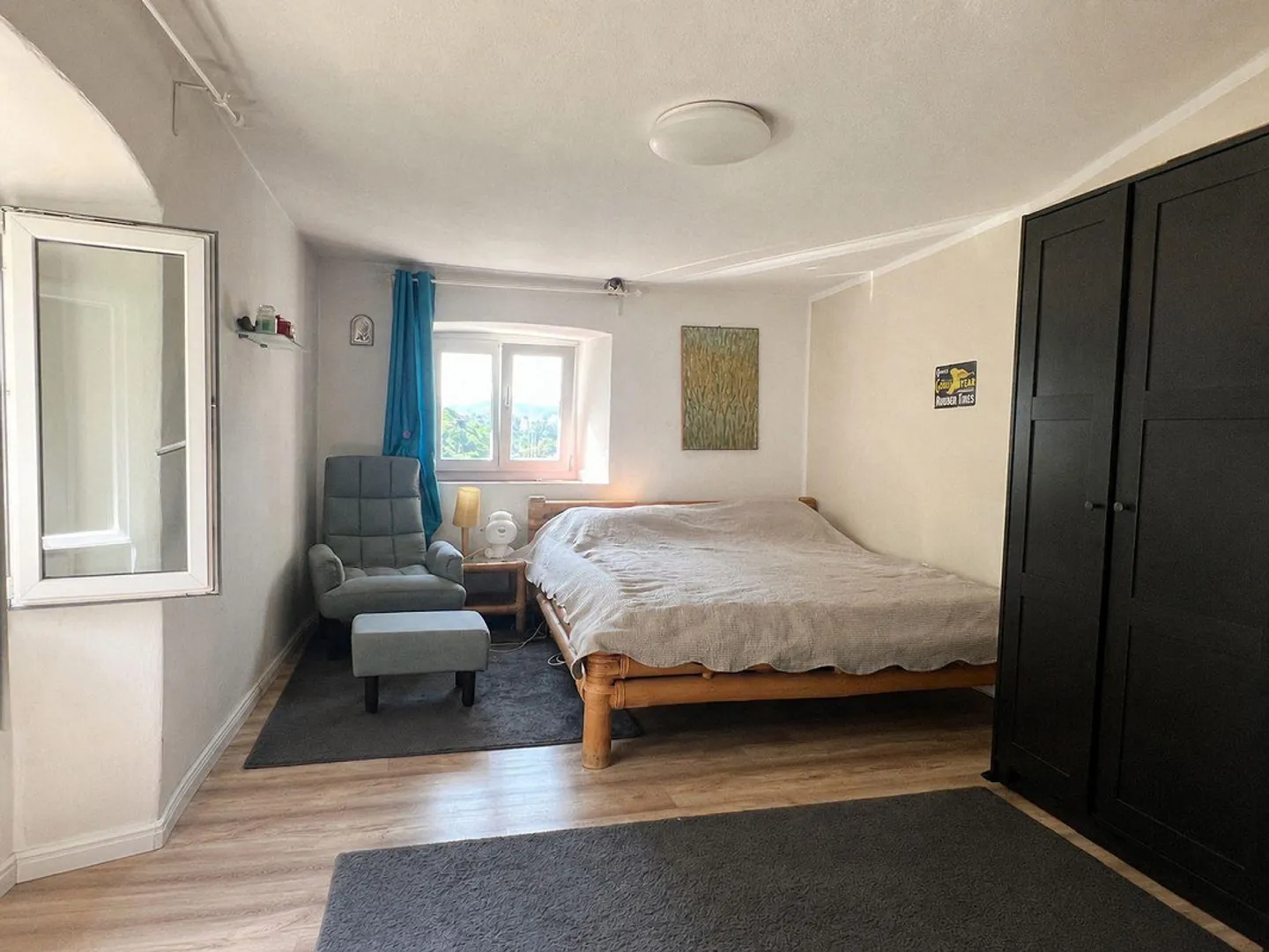 Characteristic property in rural area for renovation, consisting of 2/3 apartments - Photo 2 of 19
