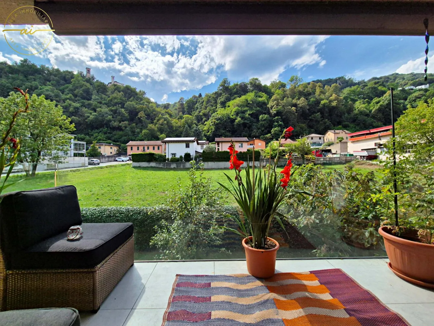 Modernes Apartment mit Terrassen - Foto 1 von 13