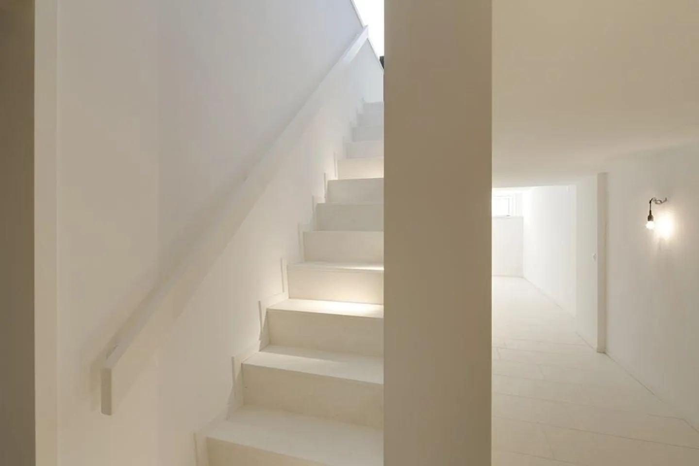 Luminoso appartamento duplex di 3,5 locali con ingresso privato - Foto 6 di 8