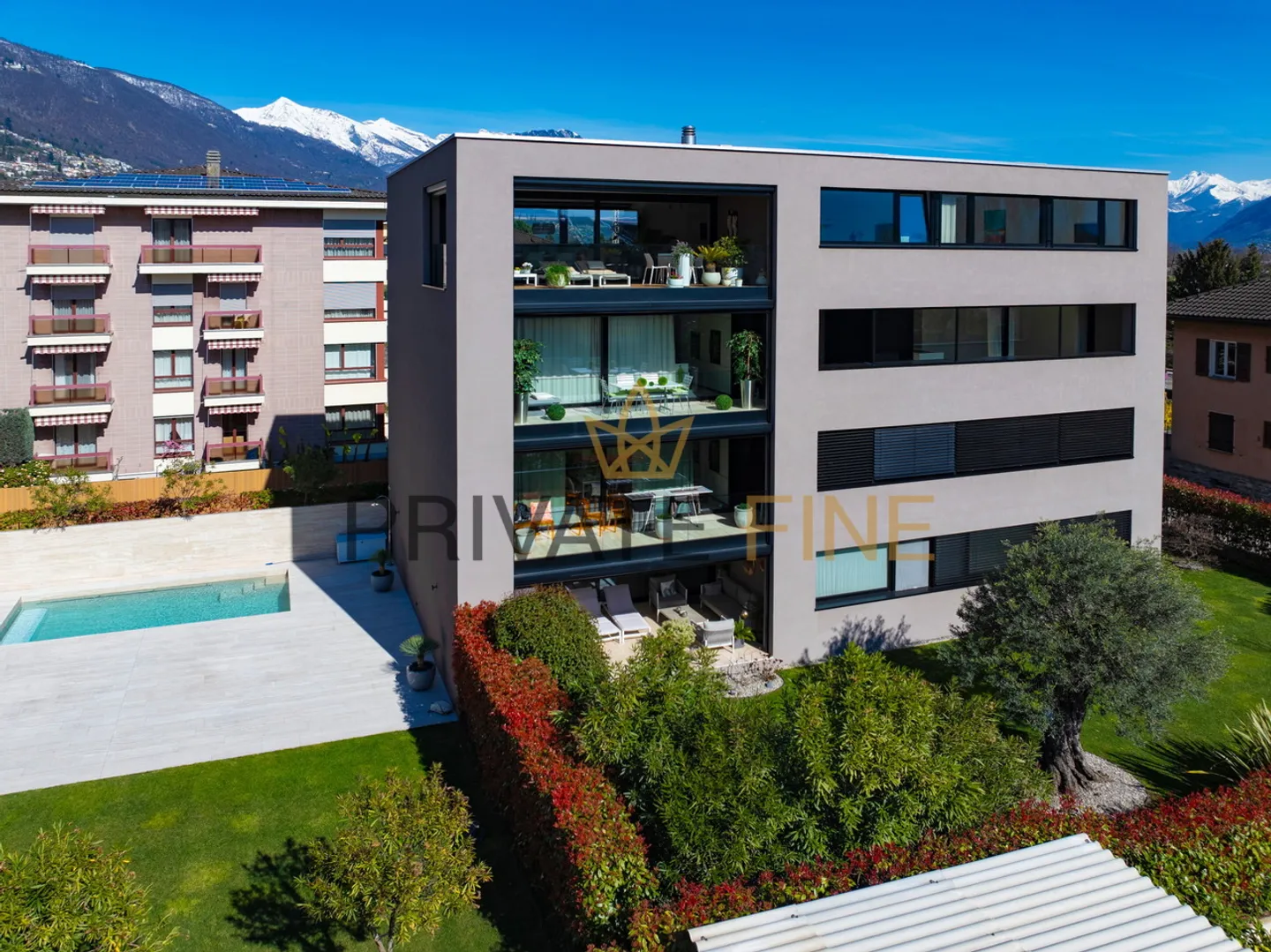 Stilvolle Wohnung mit Pool - Foto 4 von 19