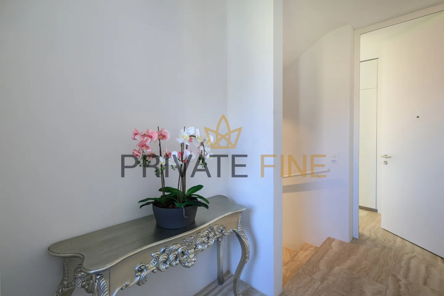 Stilvolle Wohnung mit Pool - Foto 6 von 19