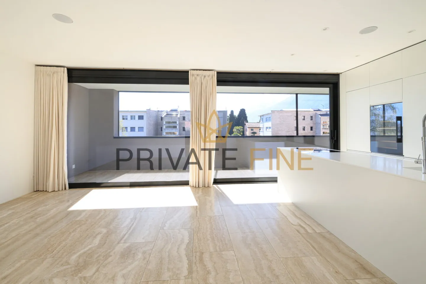 Stilvolle Wohnung mit Pool - Foto 1 von 19