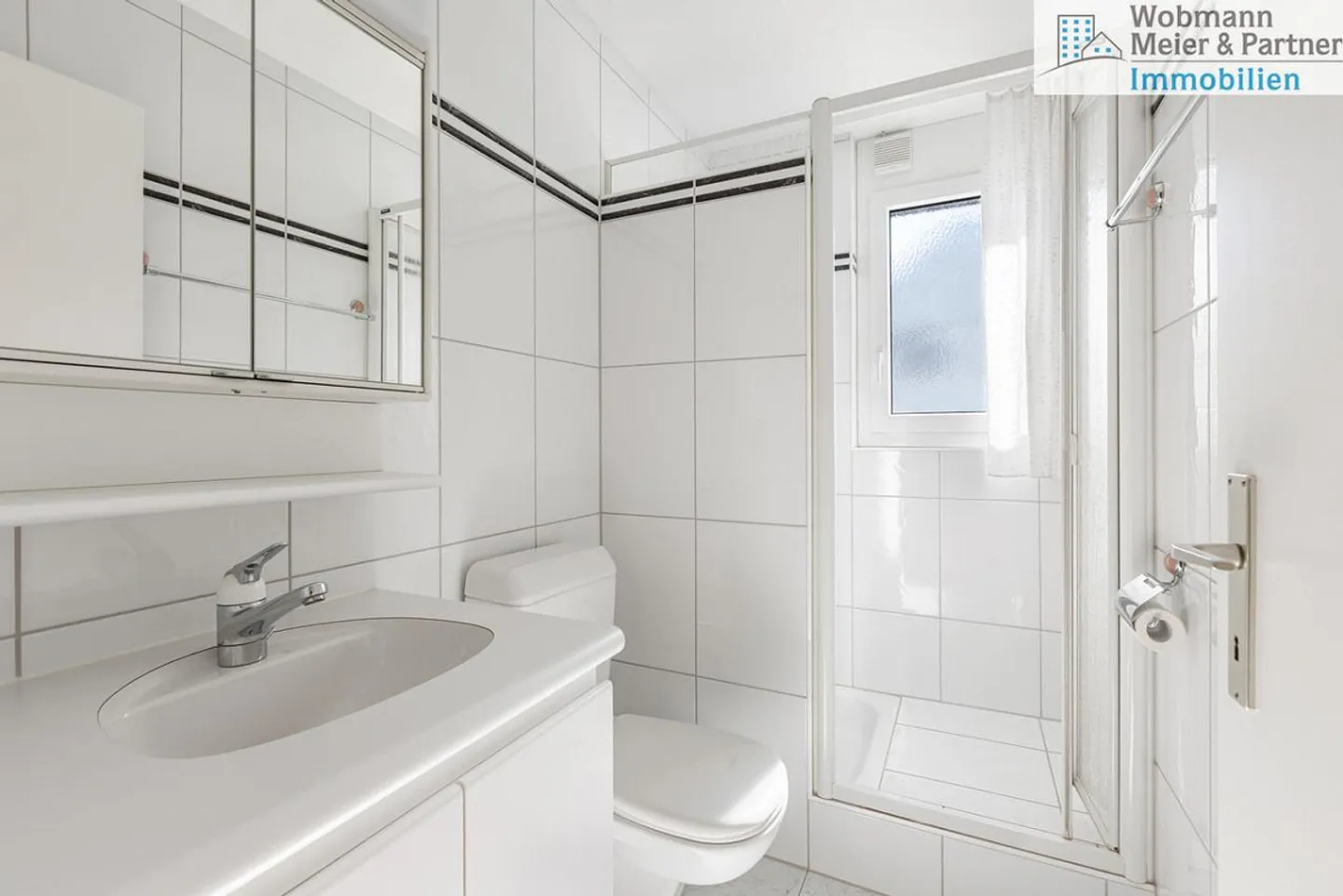 Well-maintained penthouse duplex with two beautiful terraces - Photo 3 of 8