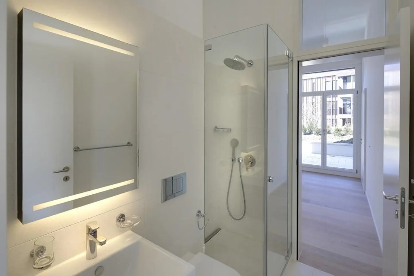 Luminoso appartamento duplex di 3,5 locali con ingresso privato - Foto 4 di 8